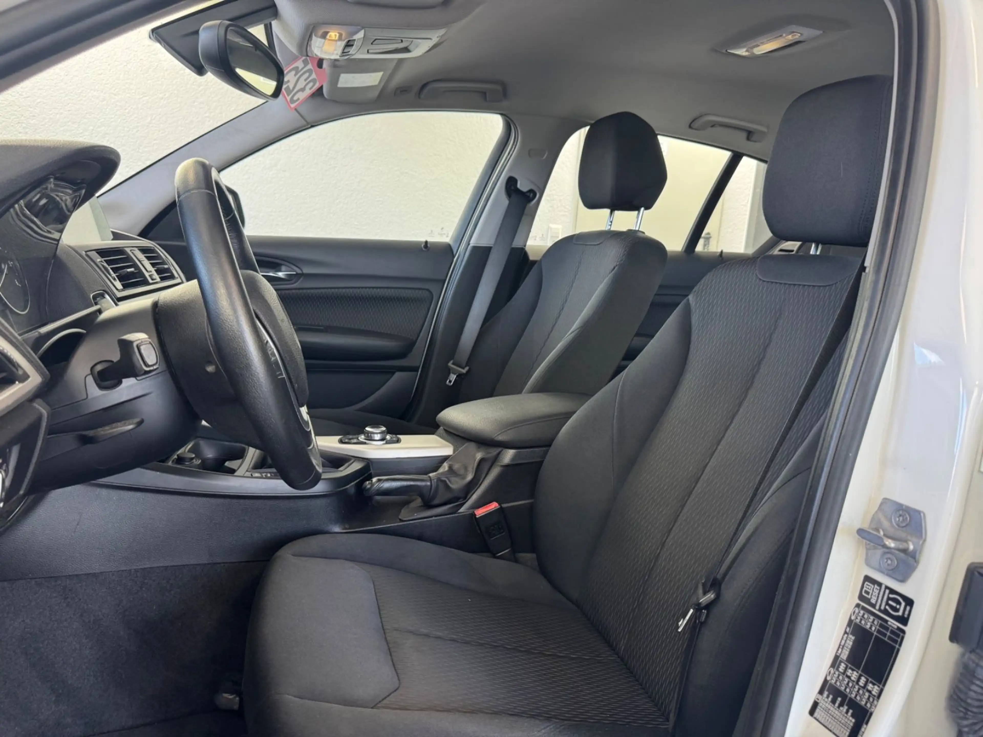 BMW 118 d Luxury Line | Xenon | Navi | SHZ | PDC — photo 10