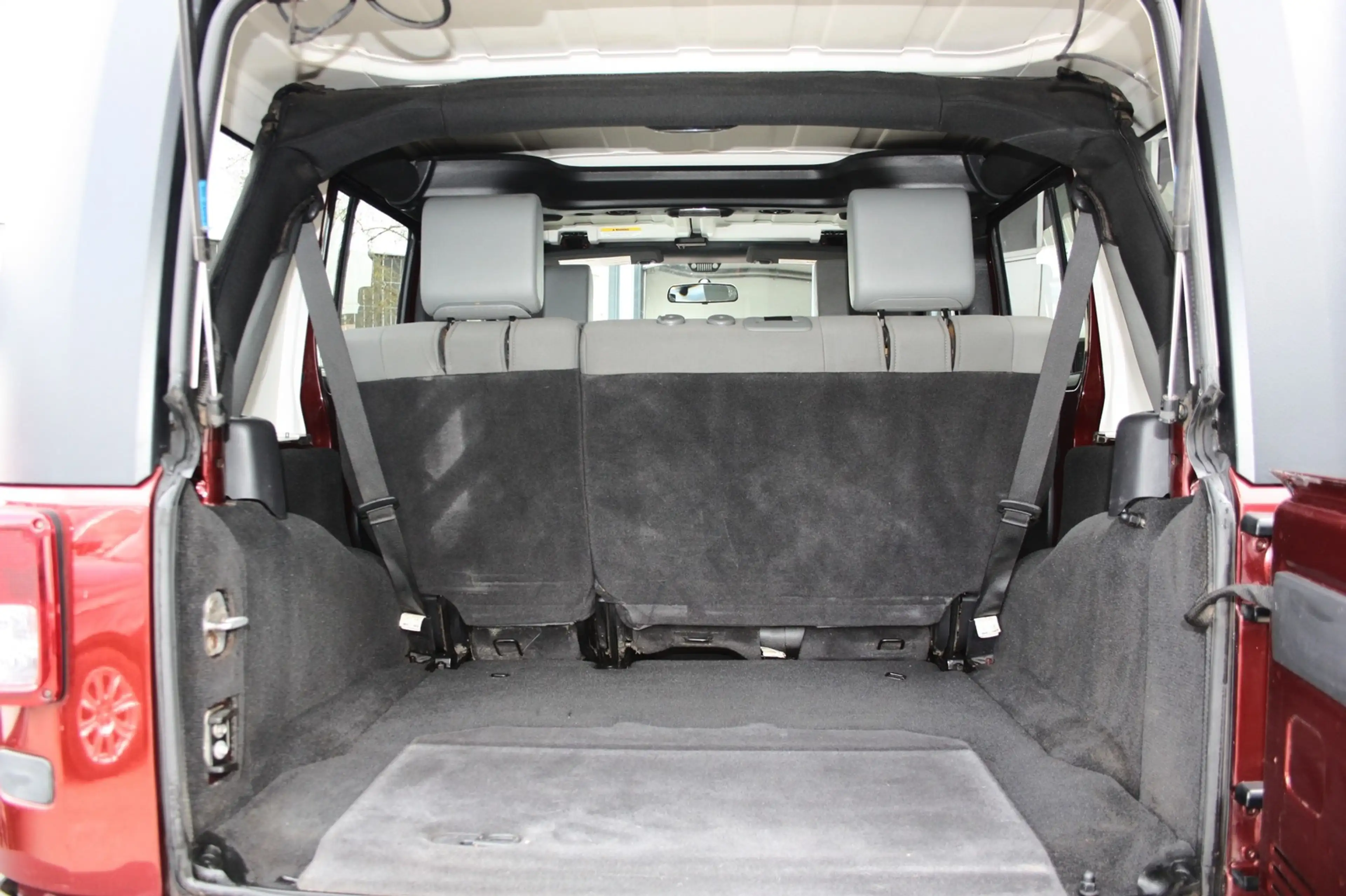 Jeep Wrangler 2.8 Crdi SAHARA 4x4 Autom. MultiMedia — photo 14