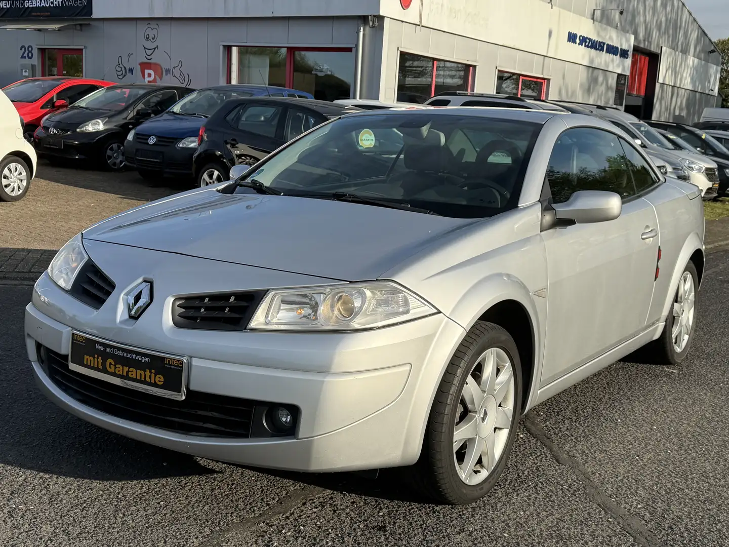 Renault Megane Megane 2.0 Coupe-Cabriolet Dynamique Grau - 1