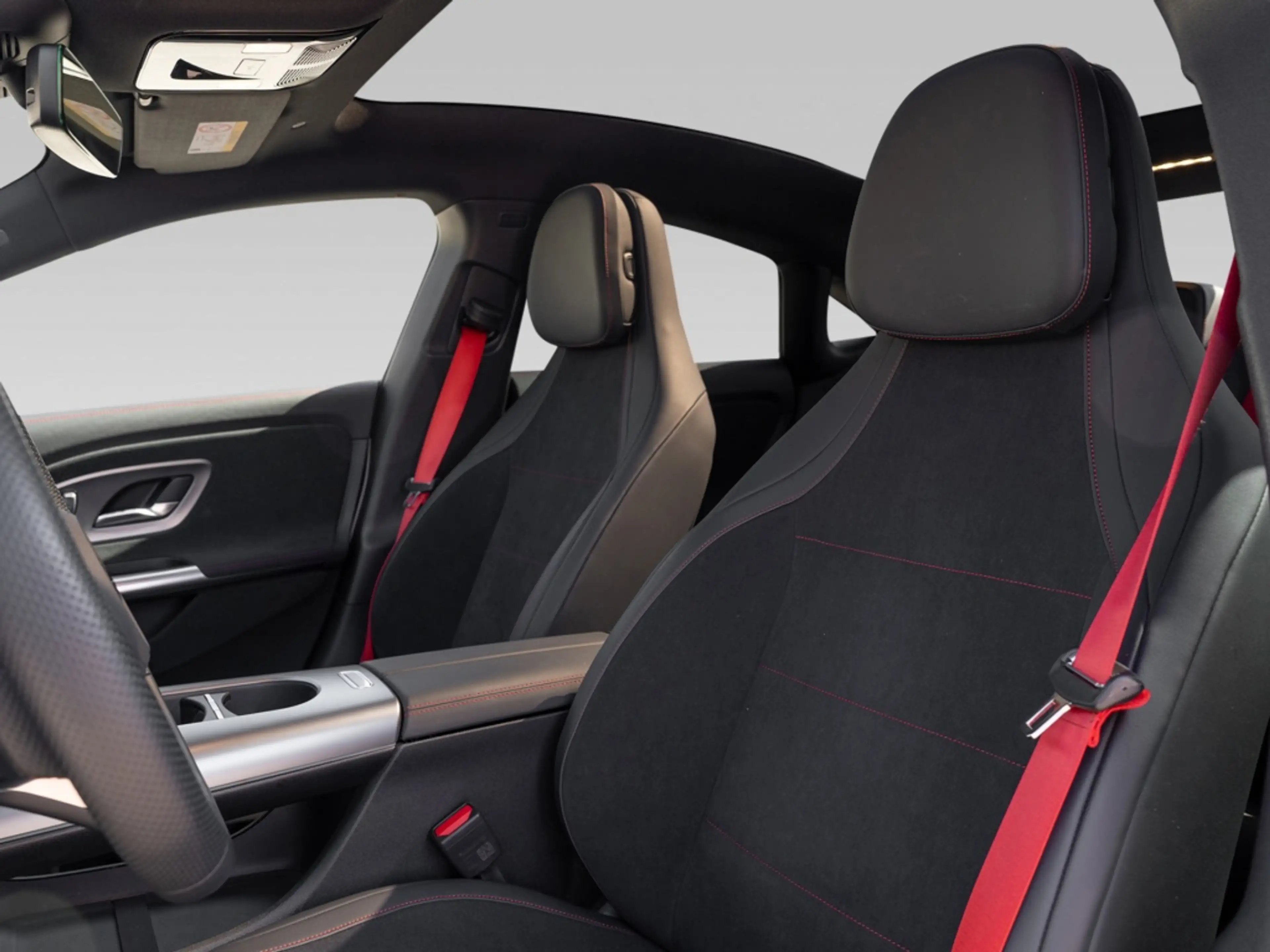 Mercedes-Benz CLA 250 + EQ , AMG NIGHT PREMIUM MEMO DISTR PANO — photo 7