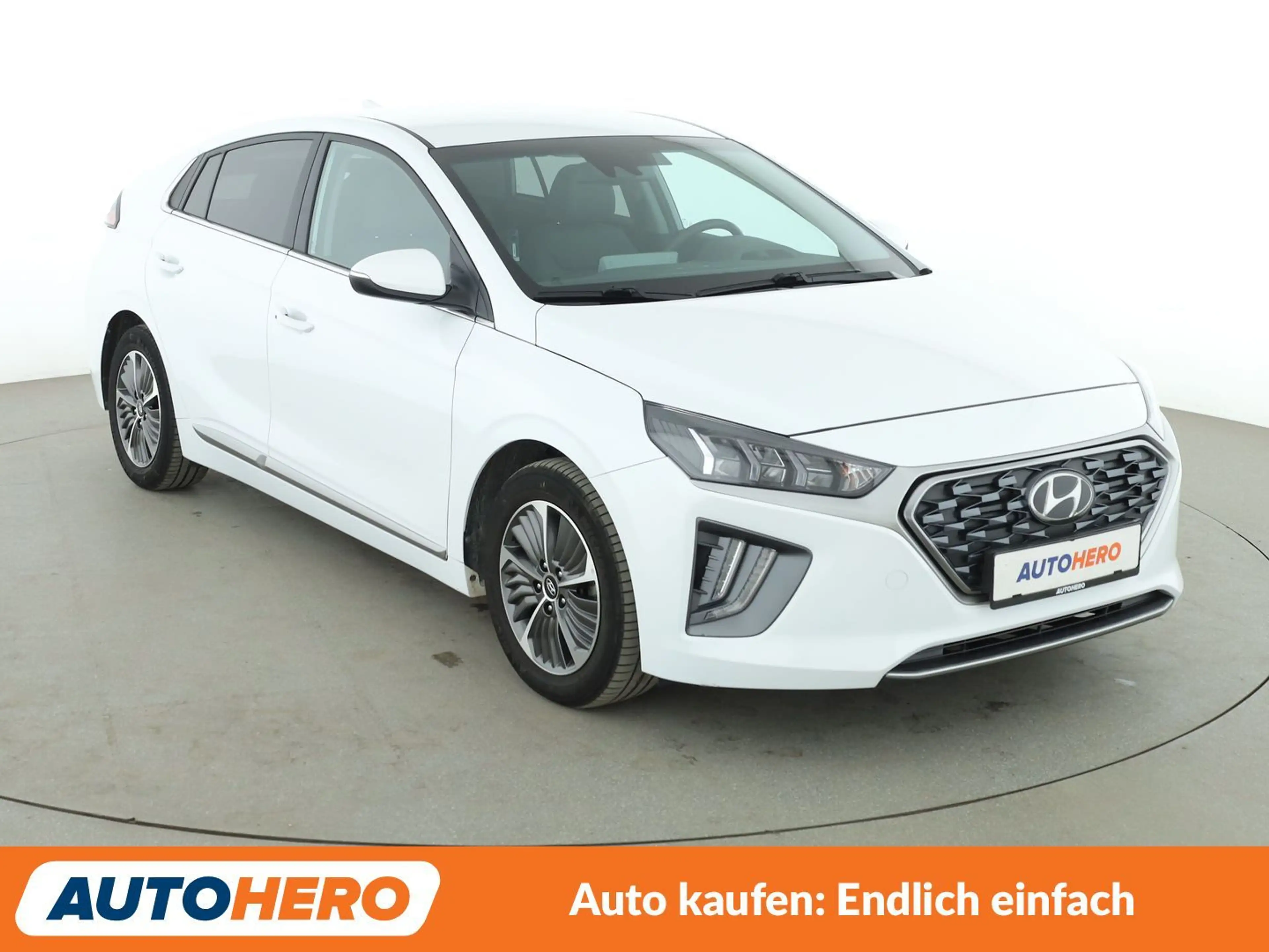 Hyundai IONIQ 1.6 Plug-in Hybrid Style Aut.*NAVI*LED*ACC*CAM*PDC — photo 8