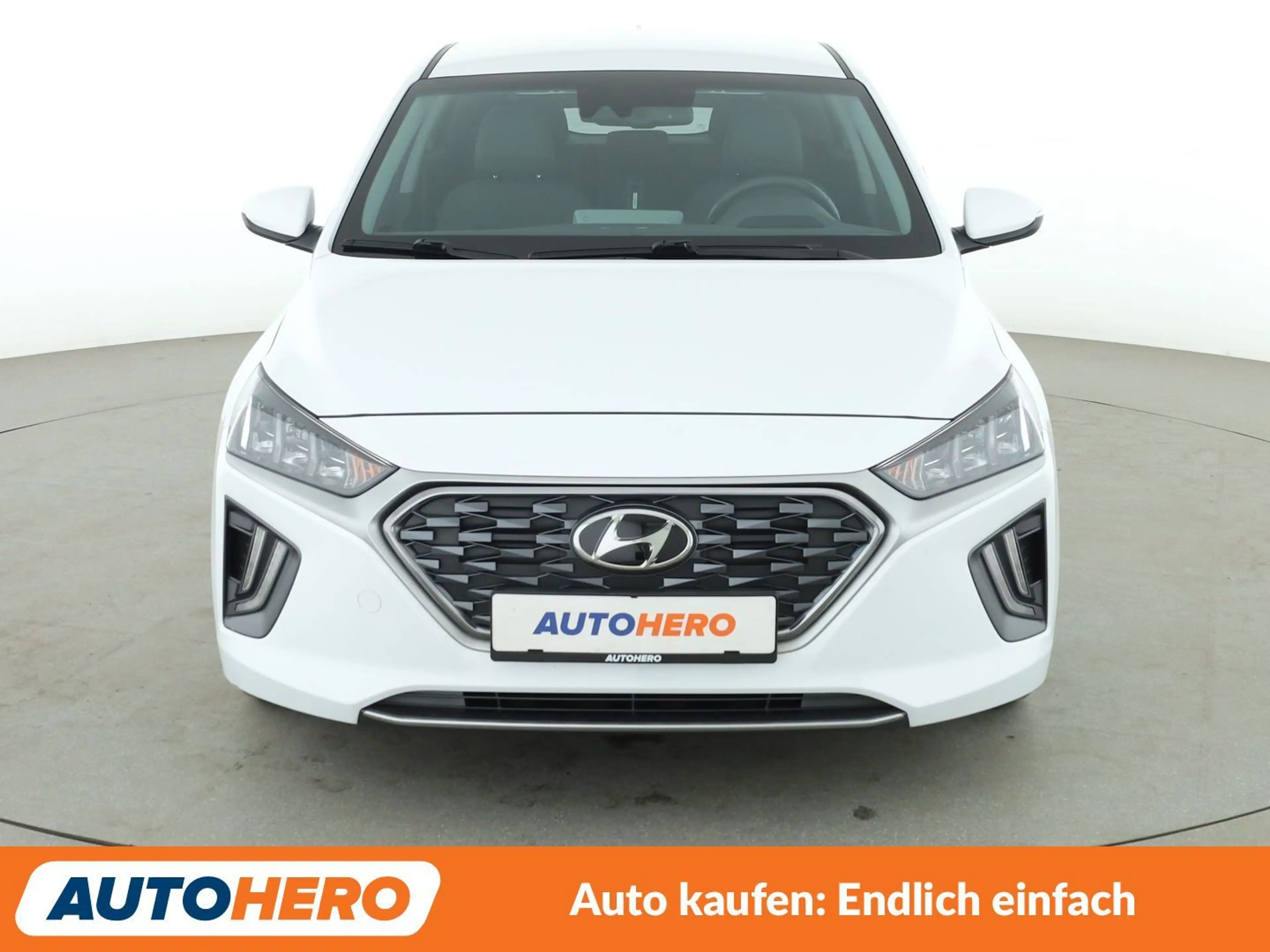 Hyundai IONIQ 1.6 Plug-in Hybrid Style Aut.*NAVI*LED*ACC*CAM*PDC — photo 9
