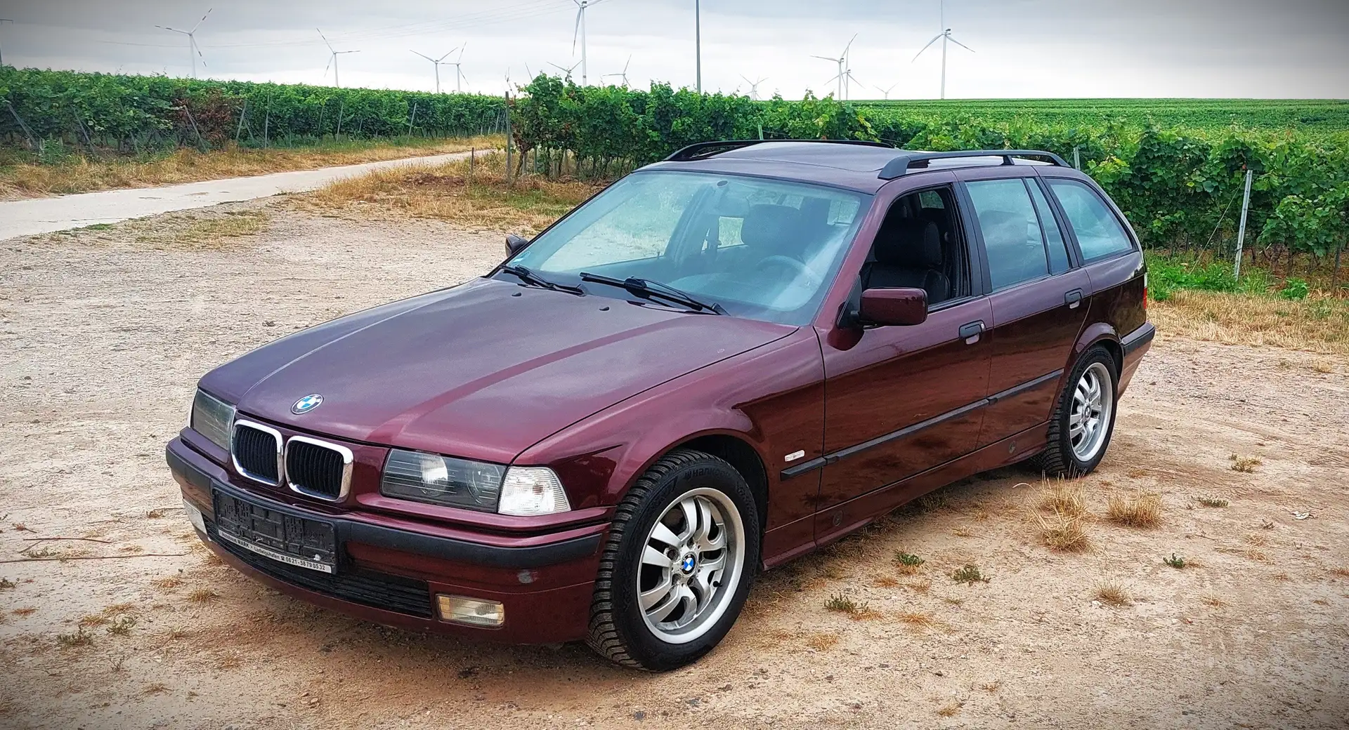 BMW 318 3er 318i touring Exclusiv Edition - 1