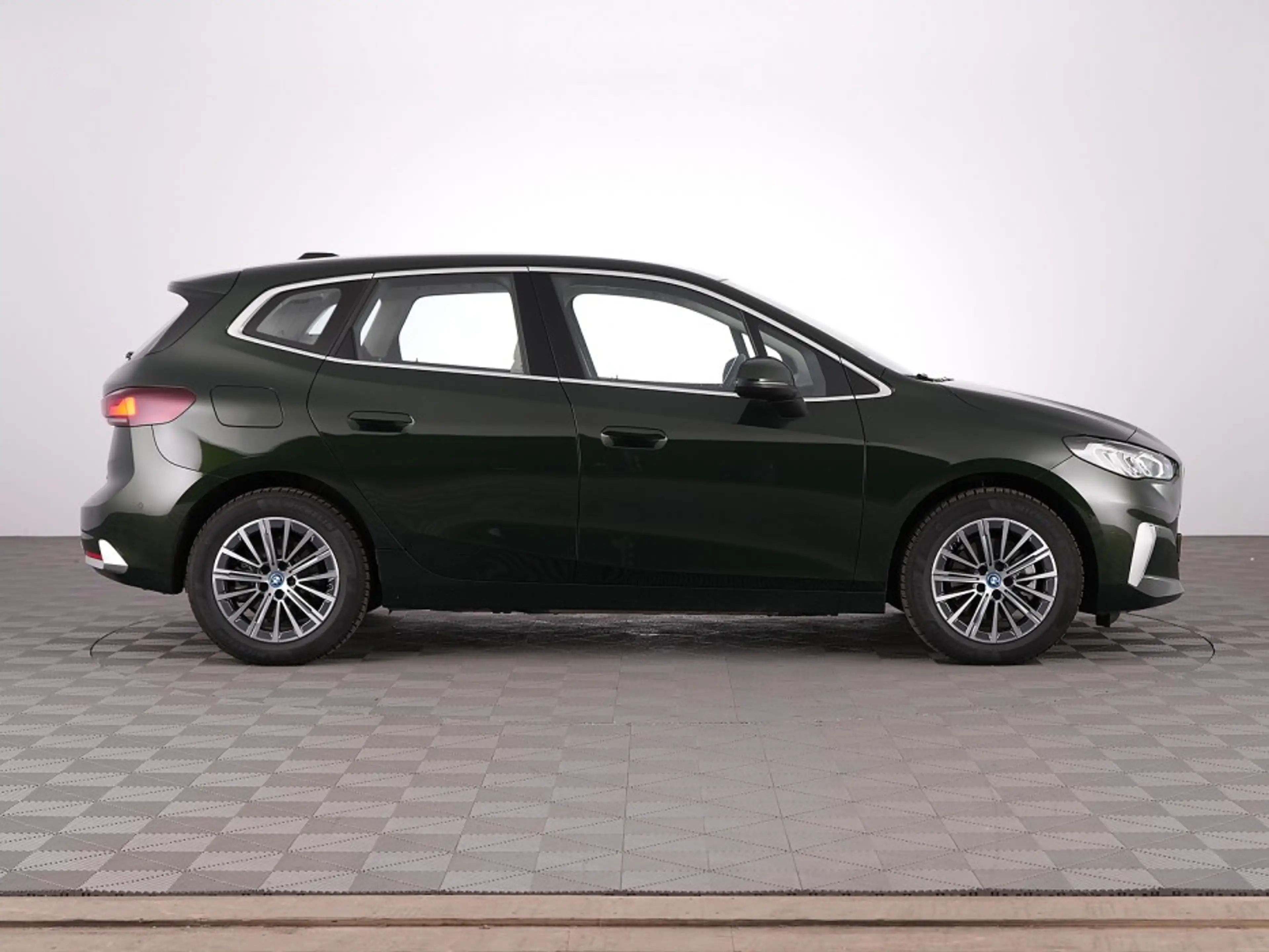 BMW 225 Active Tourer xDrive Luxury Line | LEDER | CAMERA — photo 20