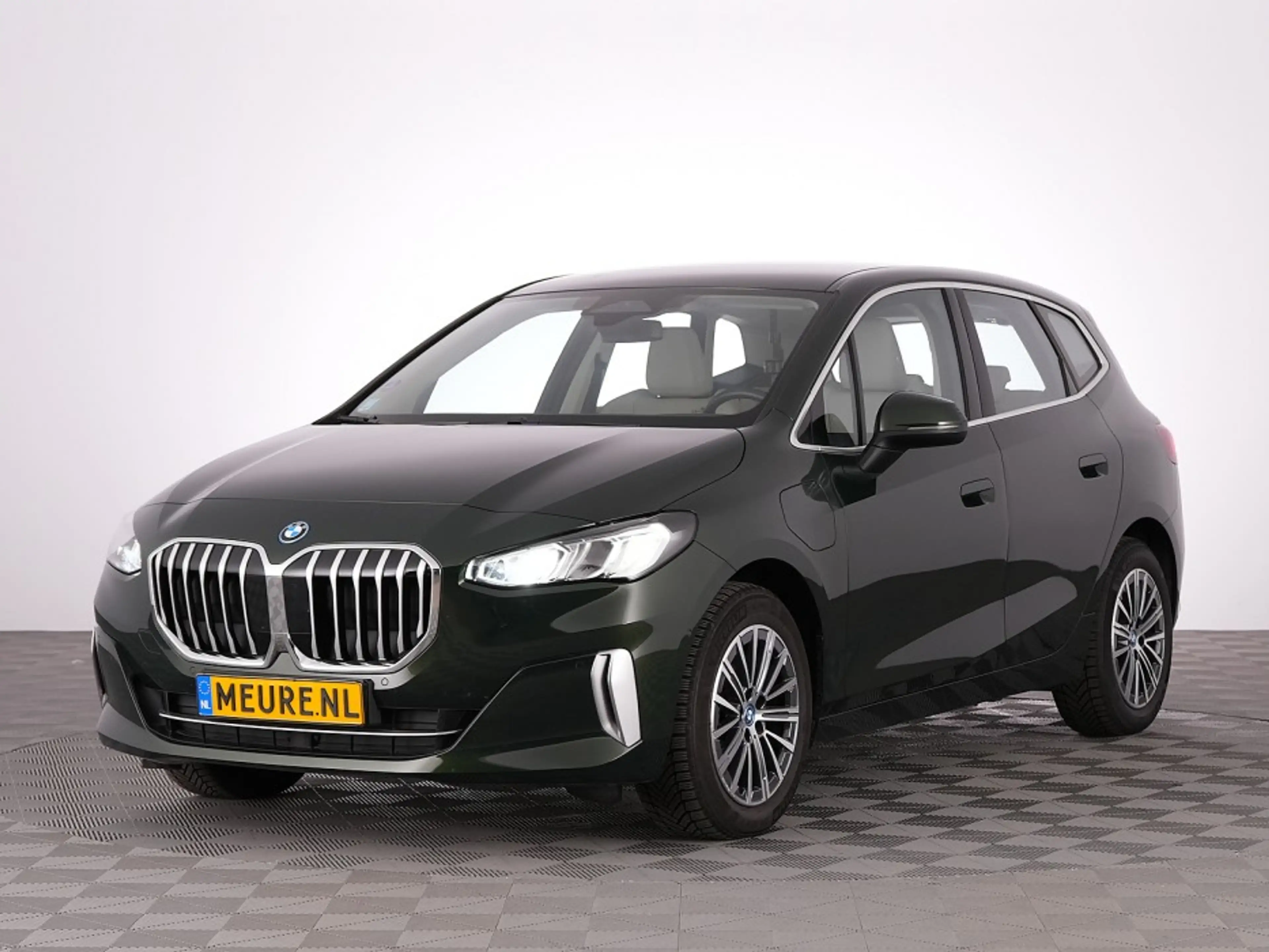BMW 225 Active Tourer xDrive Luxury Line | LEDER | CAMERA — photo 13