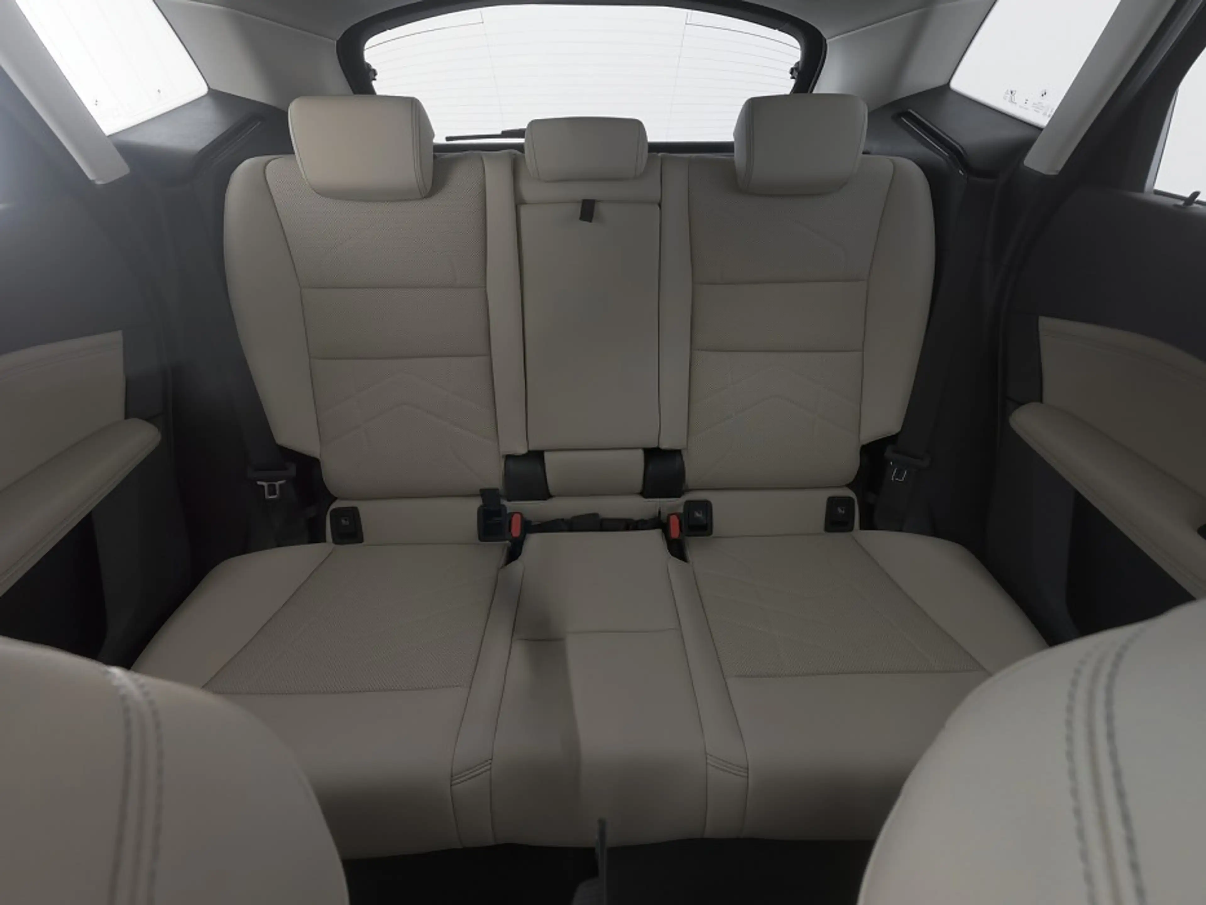 BMW 225 Active Tourer xDrive Luxury Line | LEDER | CAMERA — photo 8
