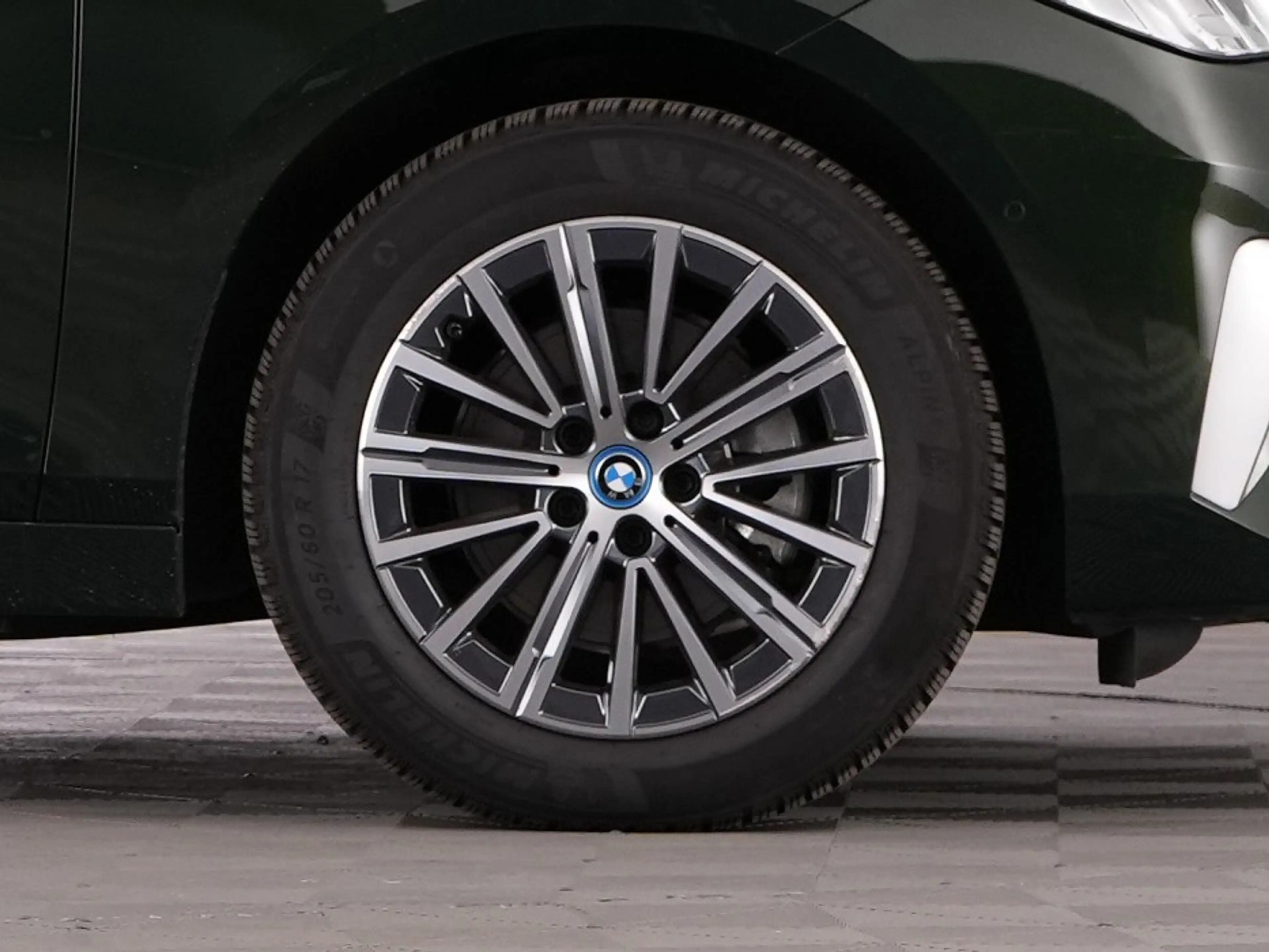 BMW 225 Active Tourer xDrive Luxury Line | LEDER | CAMERA — photo 40