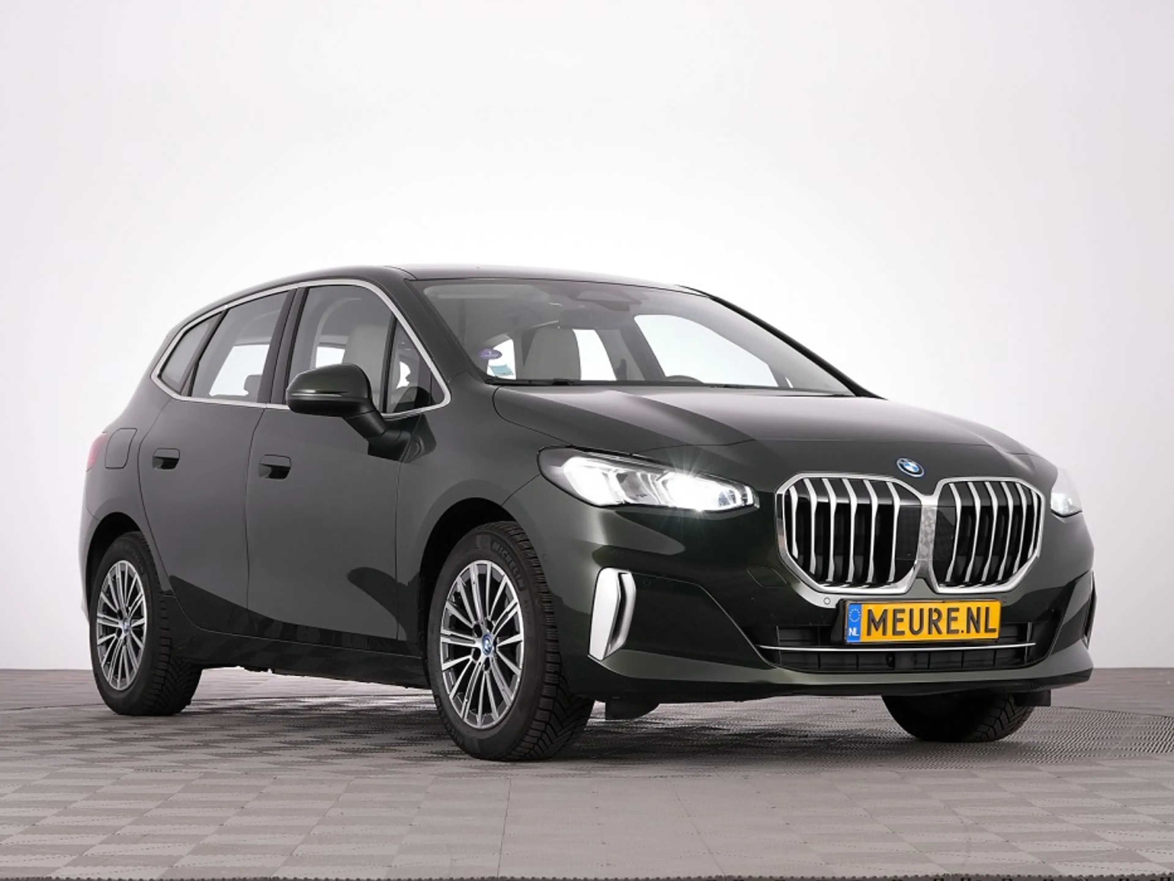 BMW 225 Active Tourer xDrive Luxury Line | LEDER | CAMERA — photo 25