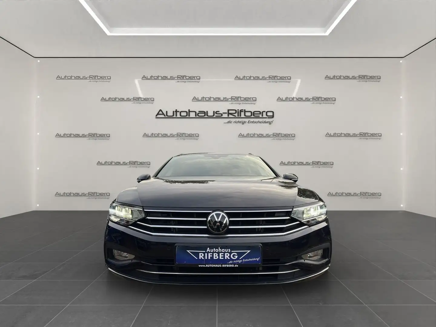 Volkswagen Passat Variant 2.0 TDI Business/DSG/NAVI/LED/AHK Noir - 2