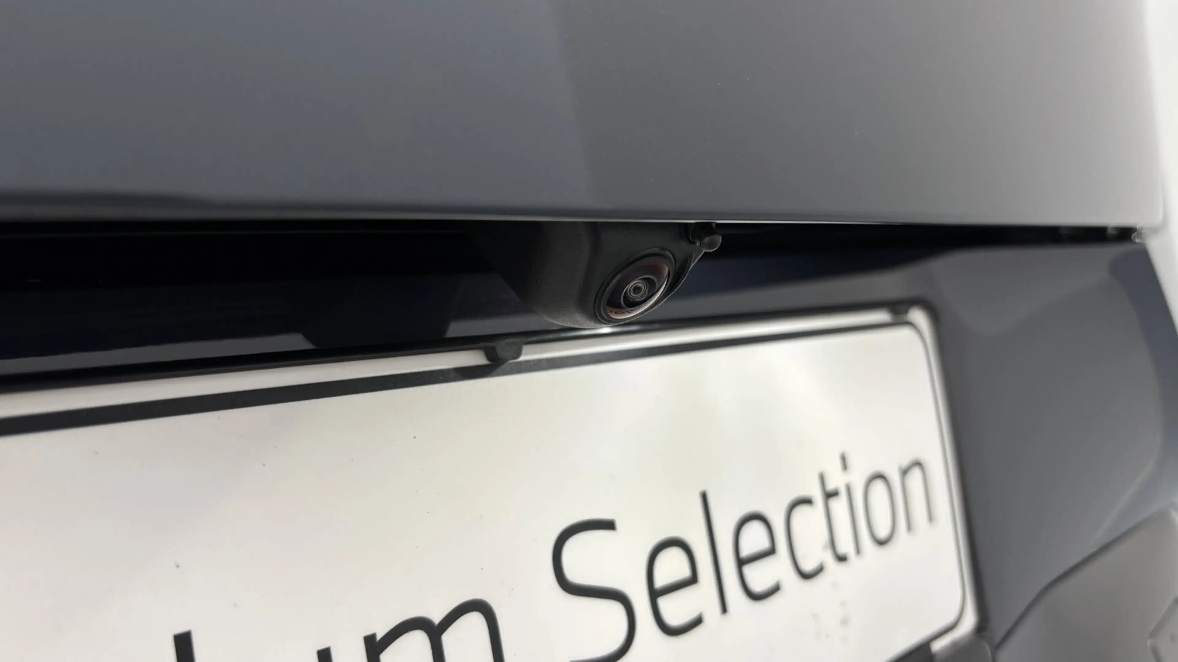 BMW iX3 40 sDrive — photo 14