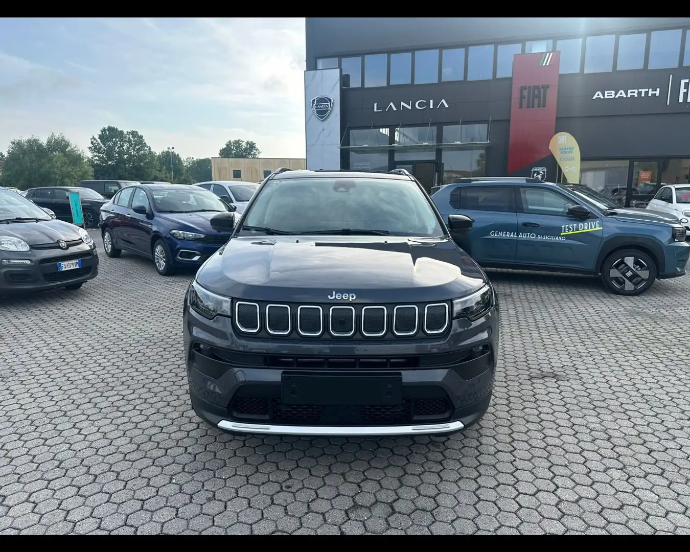 Jeep Compass II 2021 1.6 mjt Limited 2wd 130cv Grau - 2