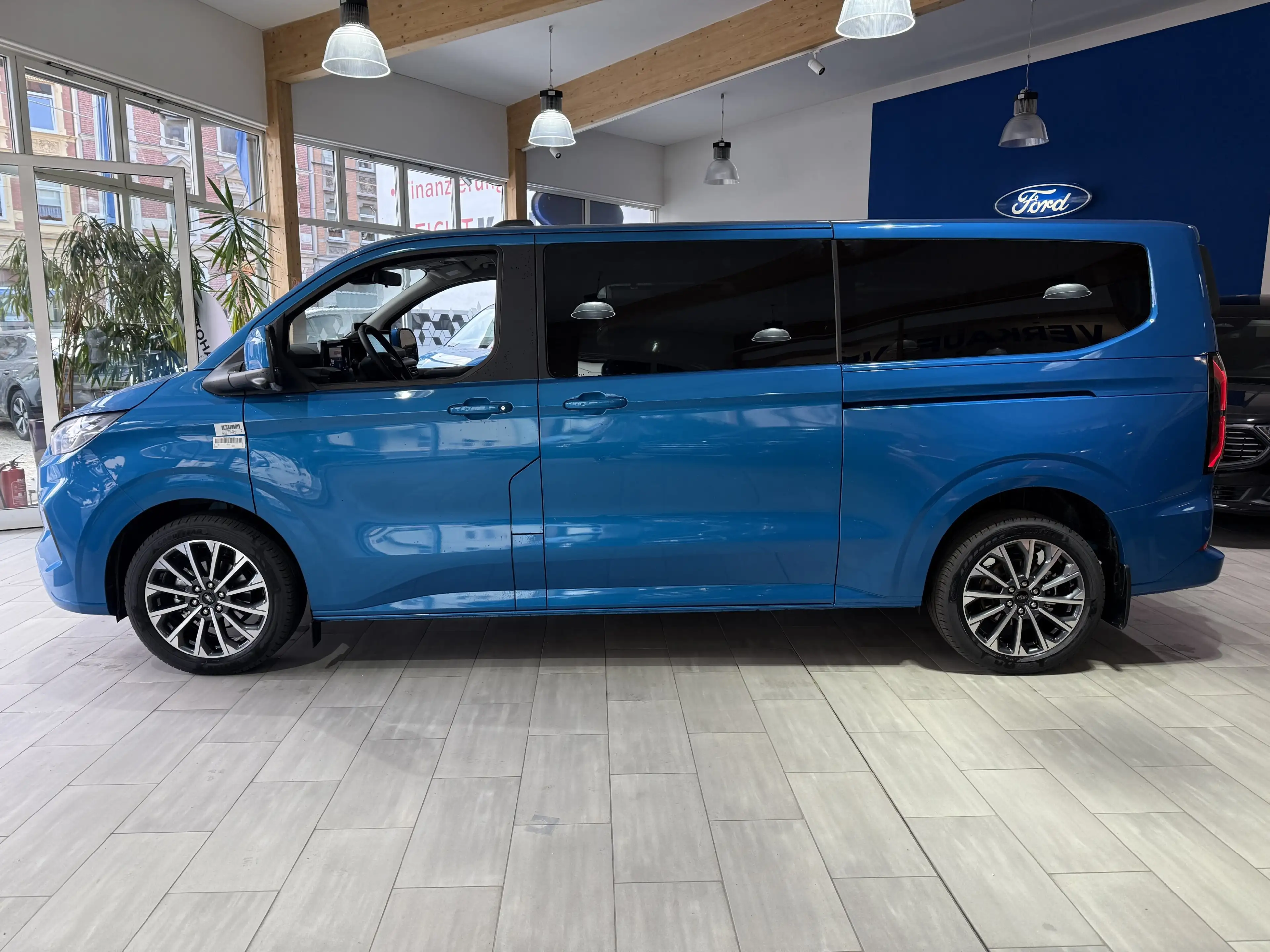 Ford Tourneo Custom Titanium X AWD elek. AHK / B&O / Standheizung — photo 8