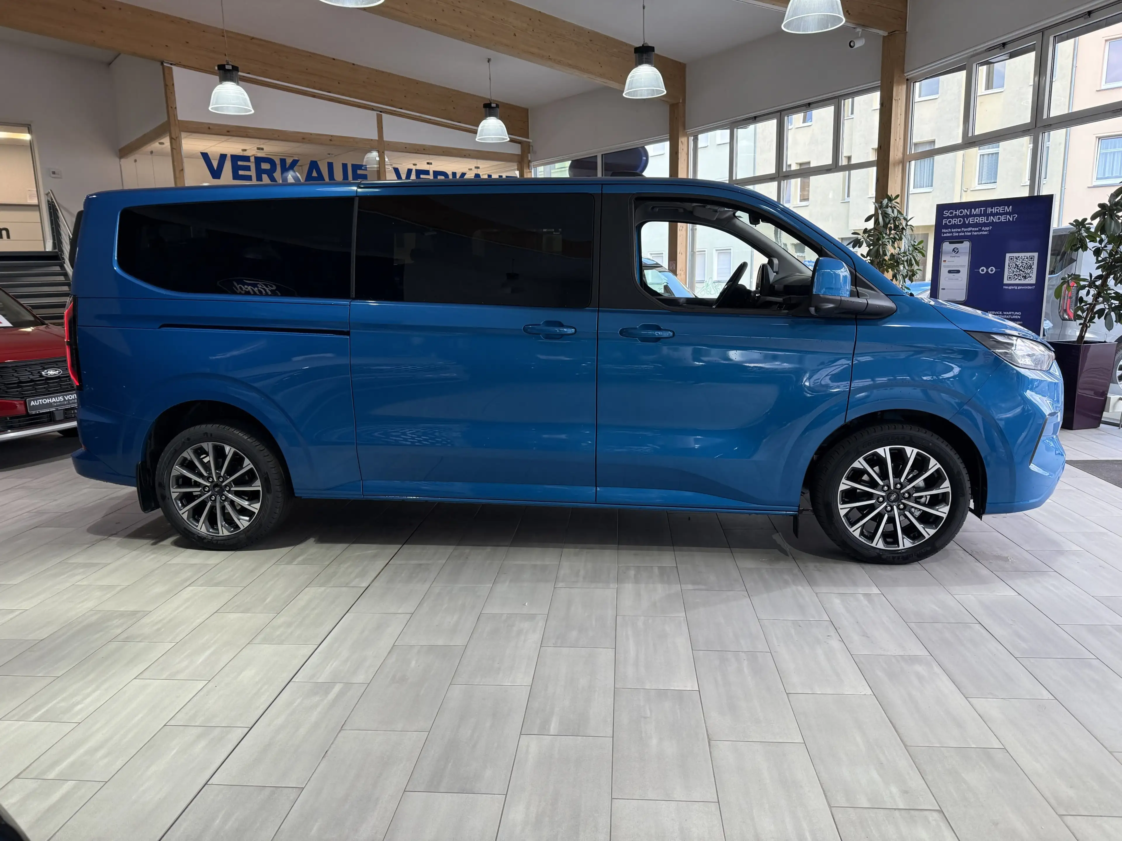 Ford Tourneo Custom Titanium X AWD elek. AHK / B&O / Standheizung — photo 4