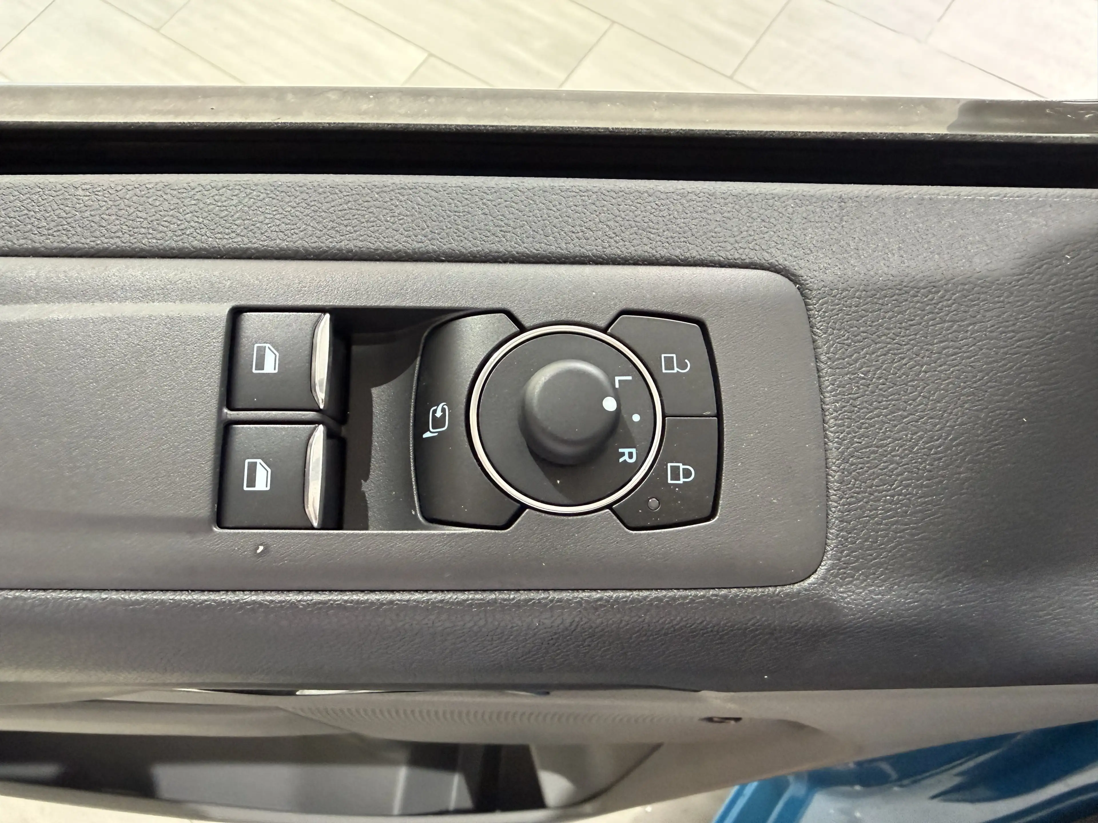 Ford Tourneo Custom Titanium X AWD elek. AHK / B&O / Standheizung — photo 11