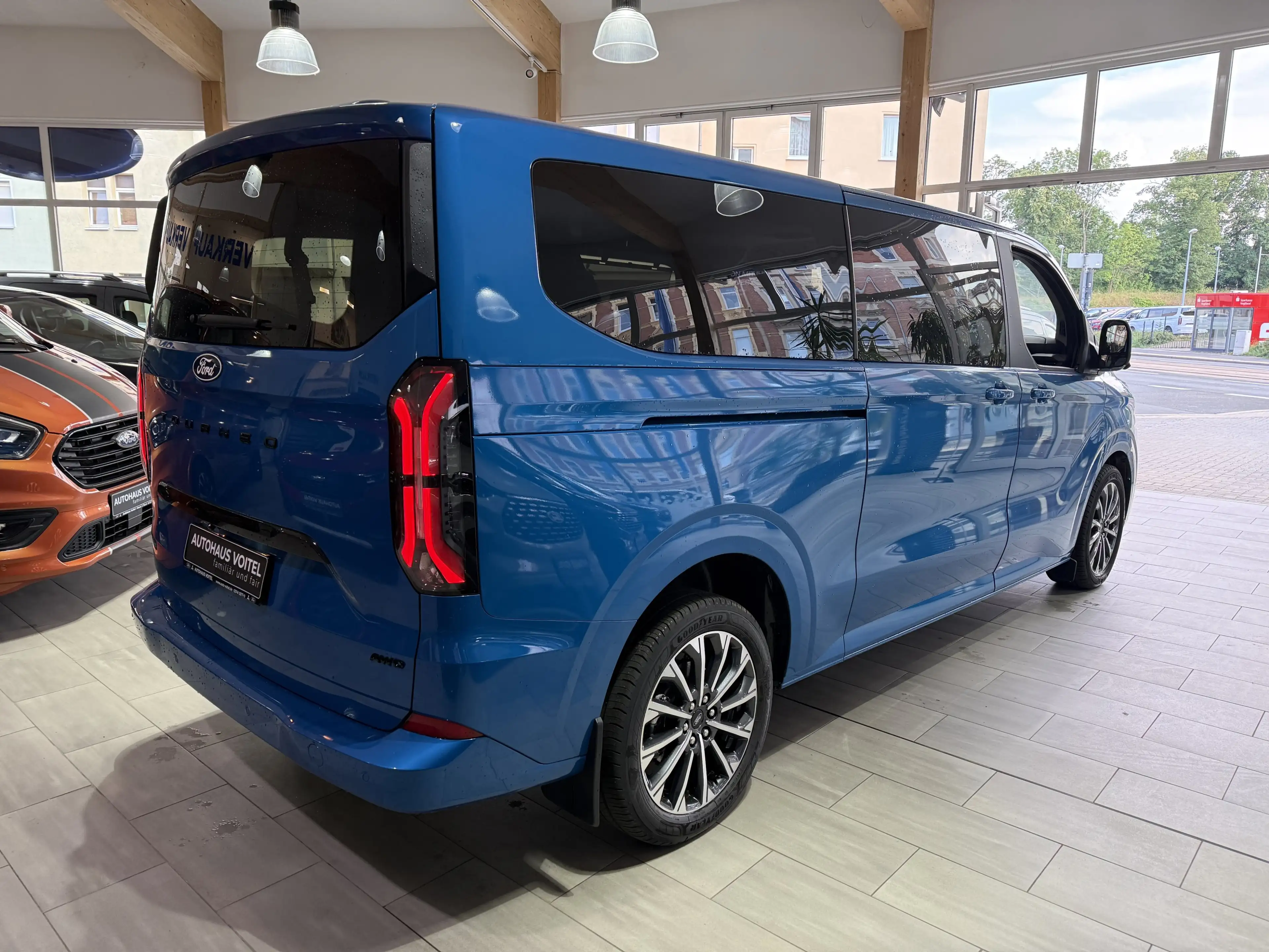 Ford Tourneo Custom Titanium X AWD elek. AHK / B&O / Standheizung — photo 5
