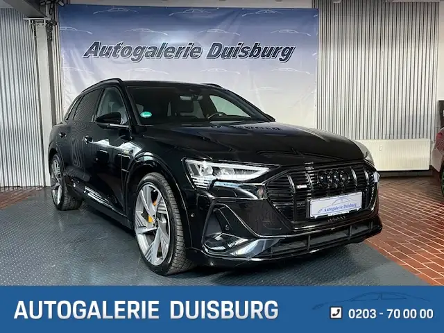 Audi e-tron 55 quattro S line Black Edition Pano AHK Luft AD N