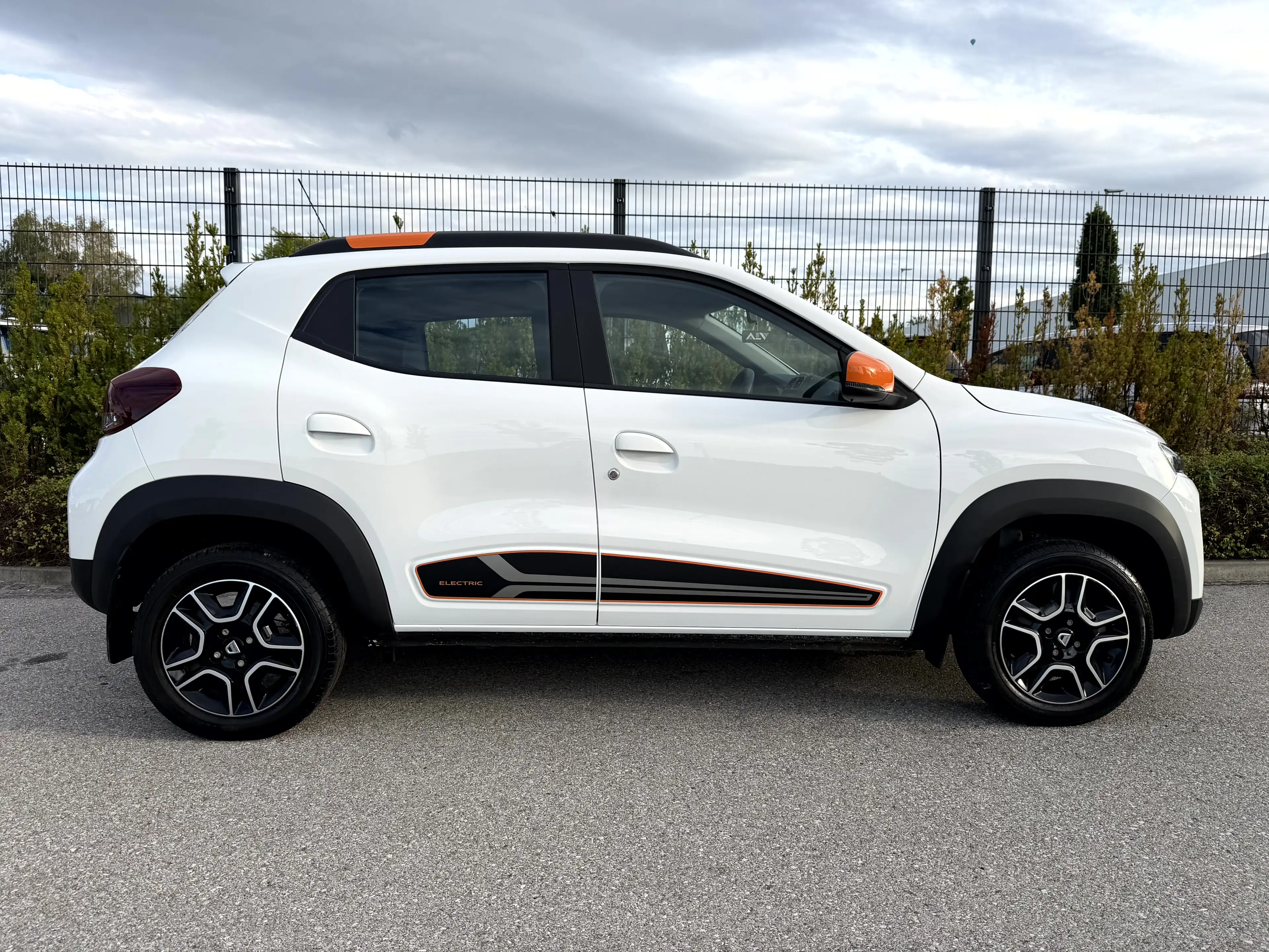 Dacia Spring Comfort Plus 33KW 1.Besitz! — photo 7