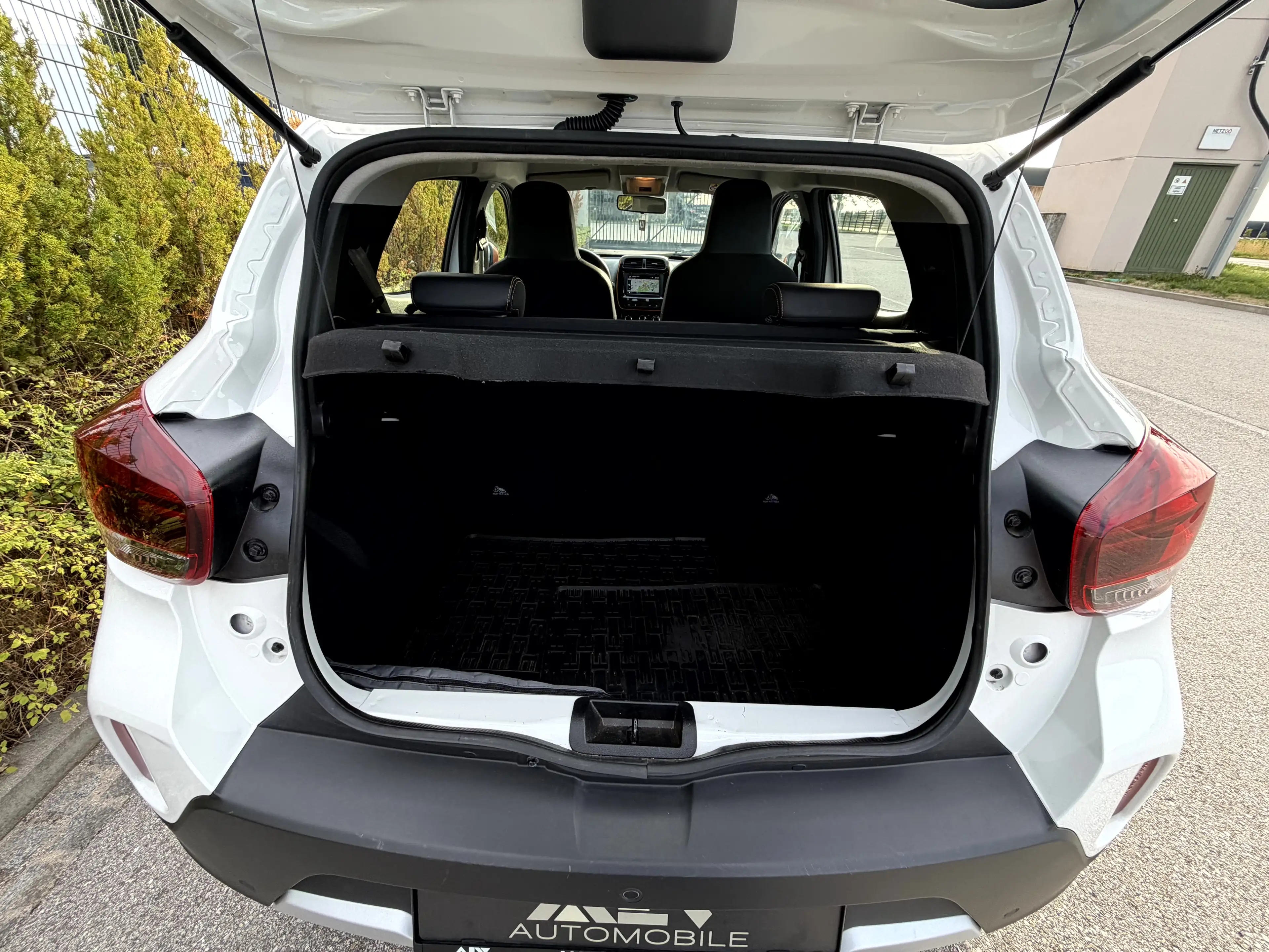 Dacia Spring Comfort Plus 33KW 1.Besitz! — photo 11