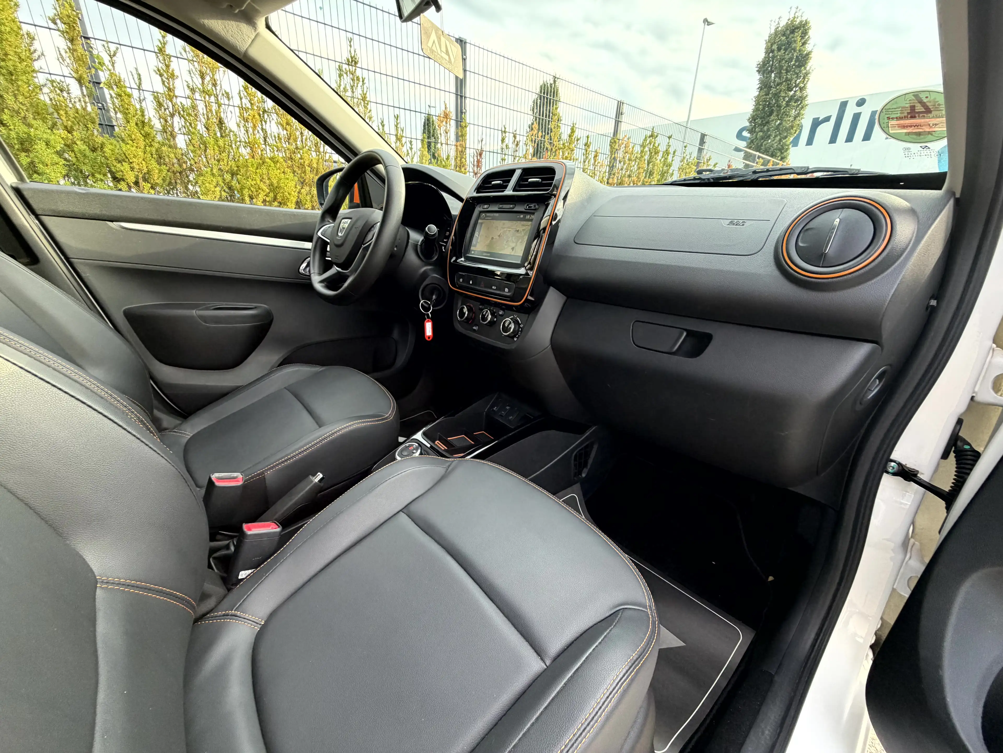 Dacia Spring Comfort Plus 33KW 1.Besitz! — photo 12