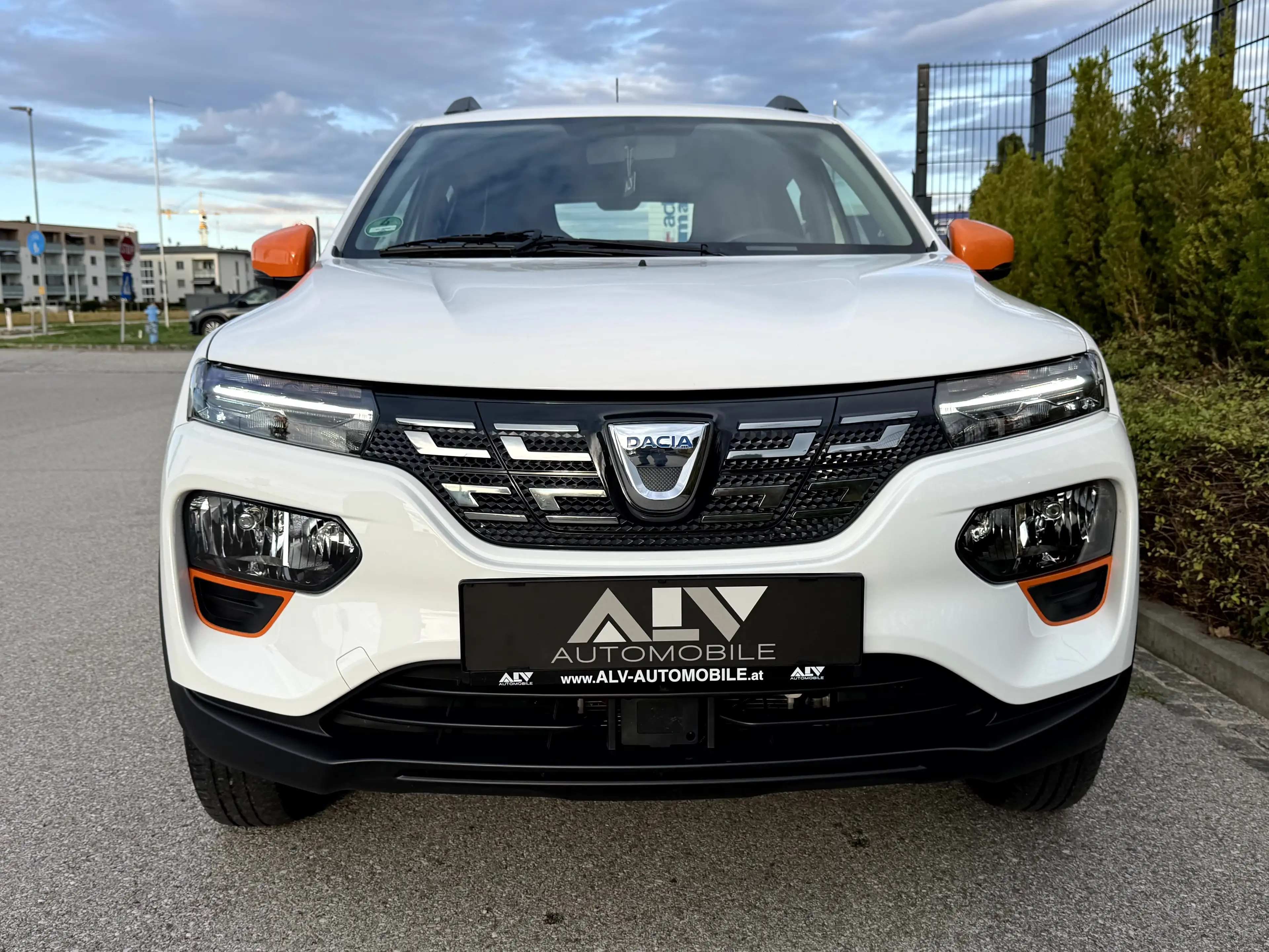 Dacia Spring Comfort Plus 33KW 1.Besitz! — photo 5