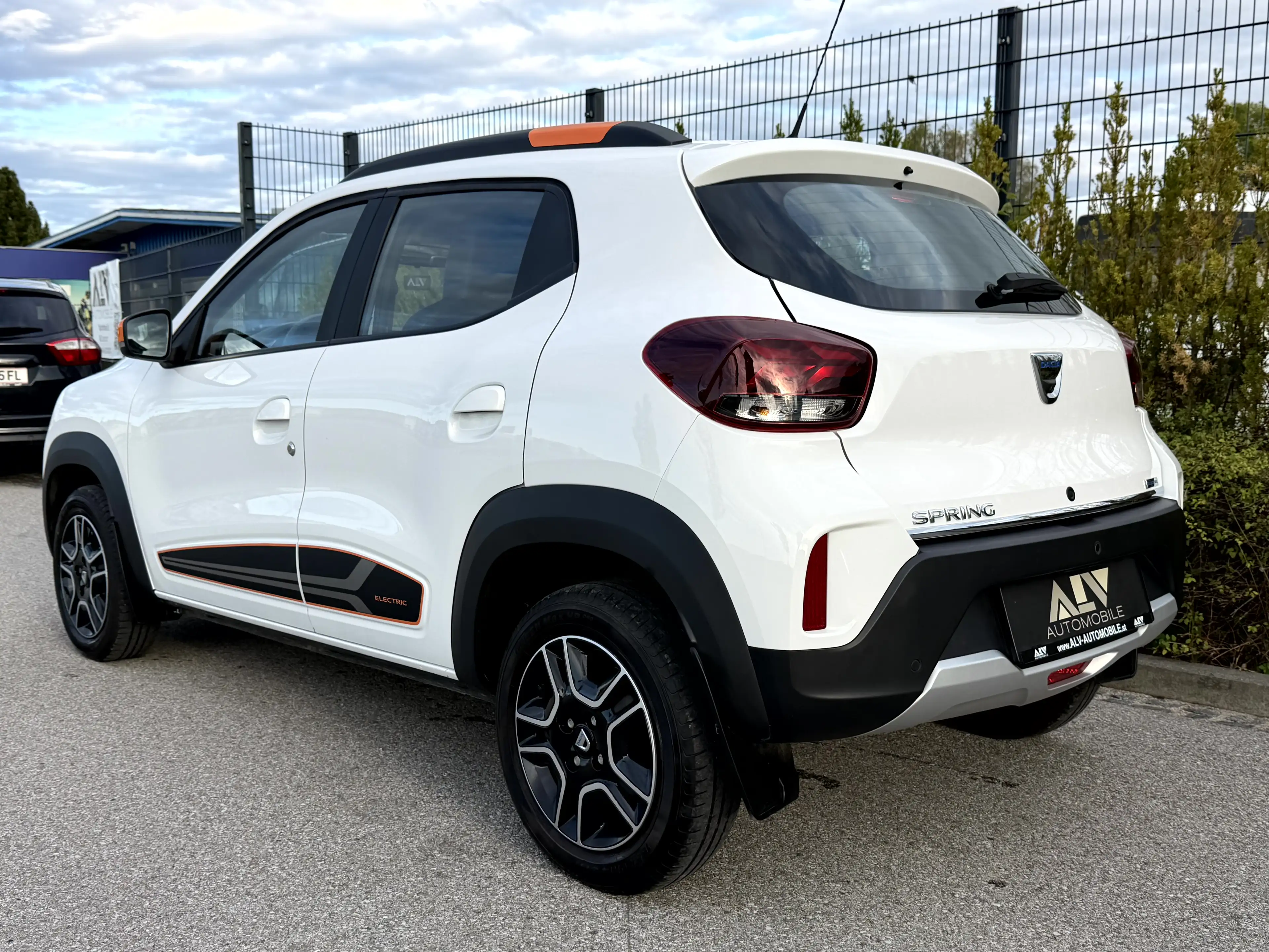 Dacia Spring Comfort Plus 33KW 1.Besitz! — photo 2