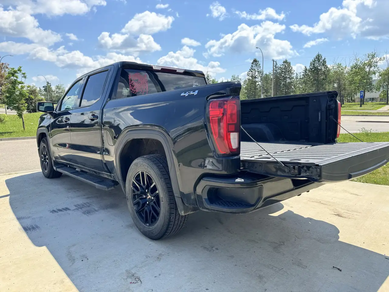 GMC Sierra 1500 снимка GMC Sierra 1500