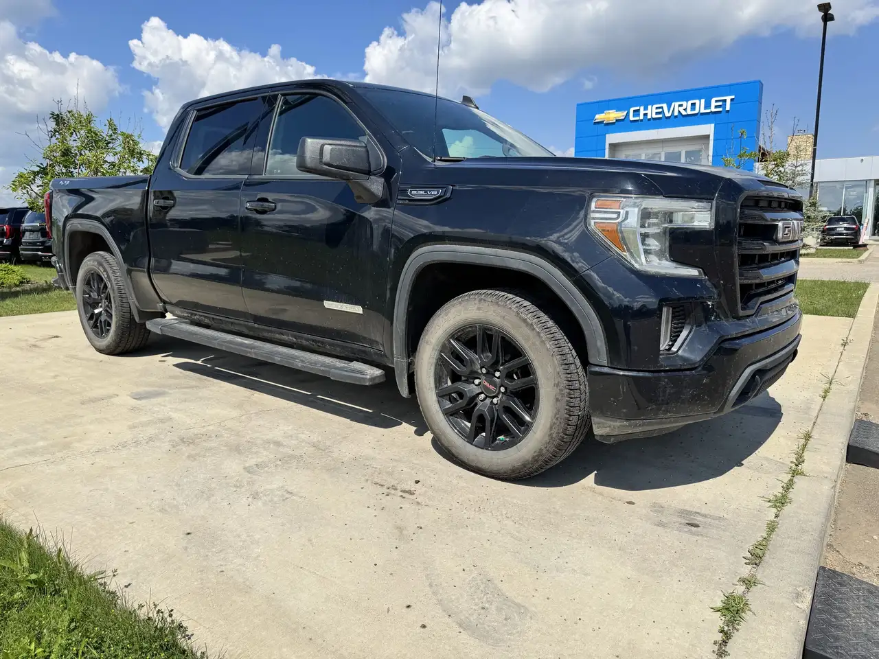 GMC Sierra 1500 снимка GMC Sierra 1500