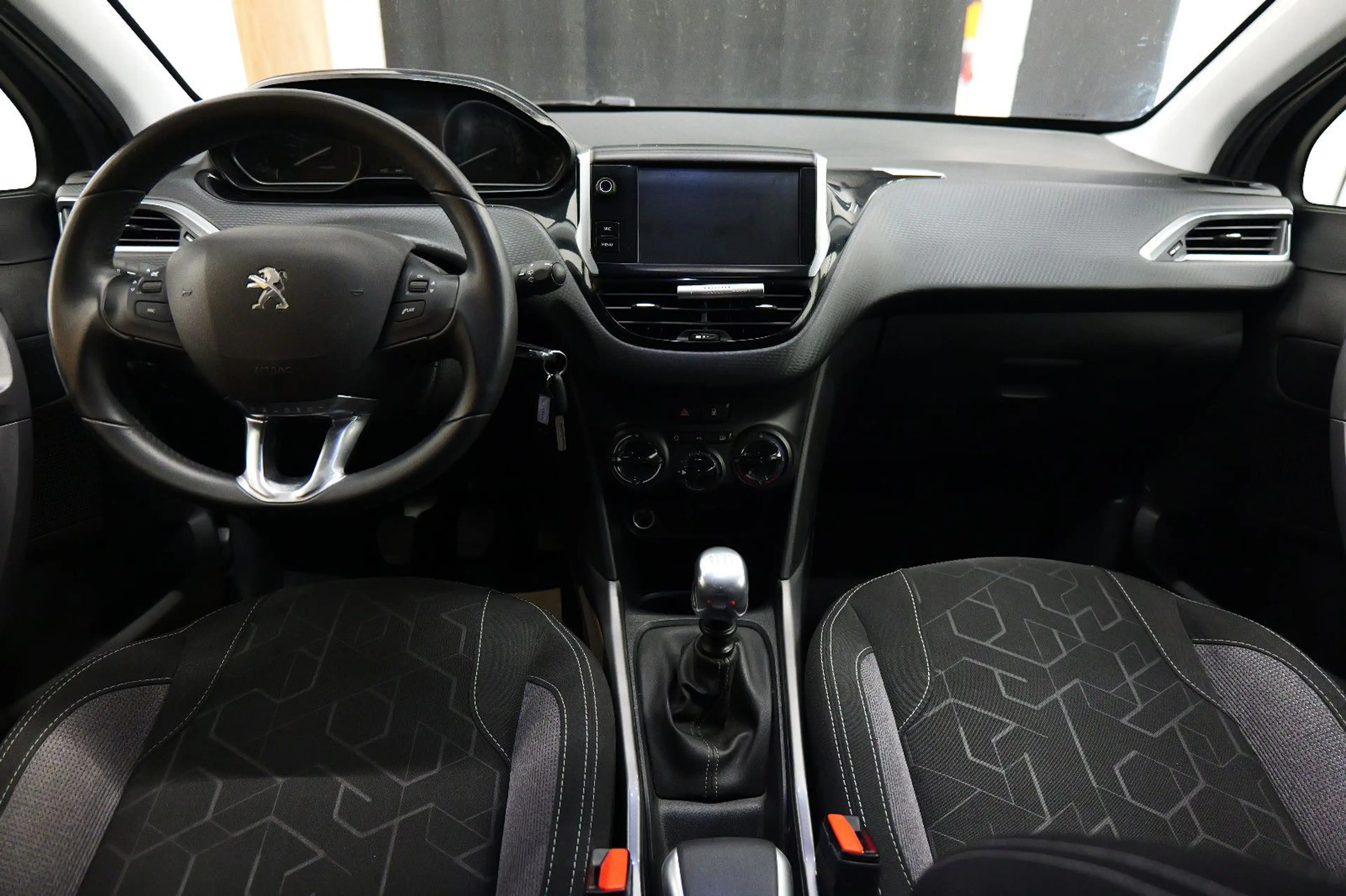 Peugeot 2008 1.2 Active Navi*Garantie*Finanzierung* — photo 10