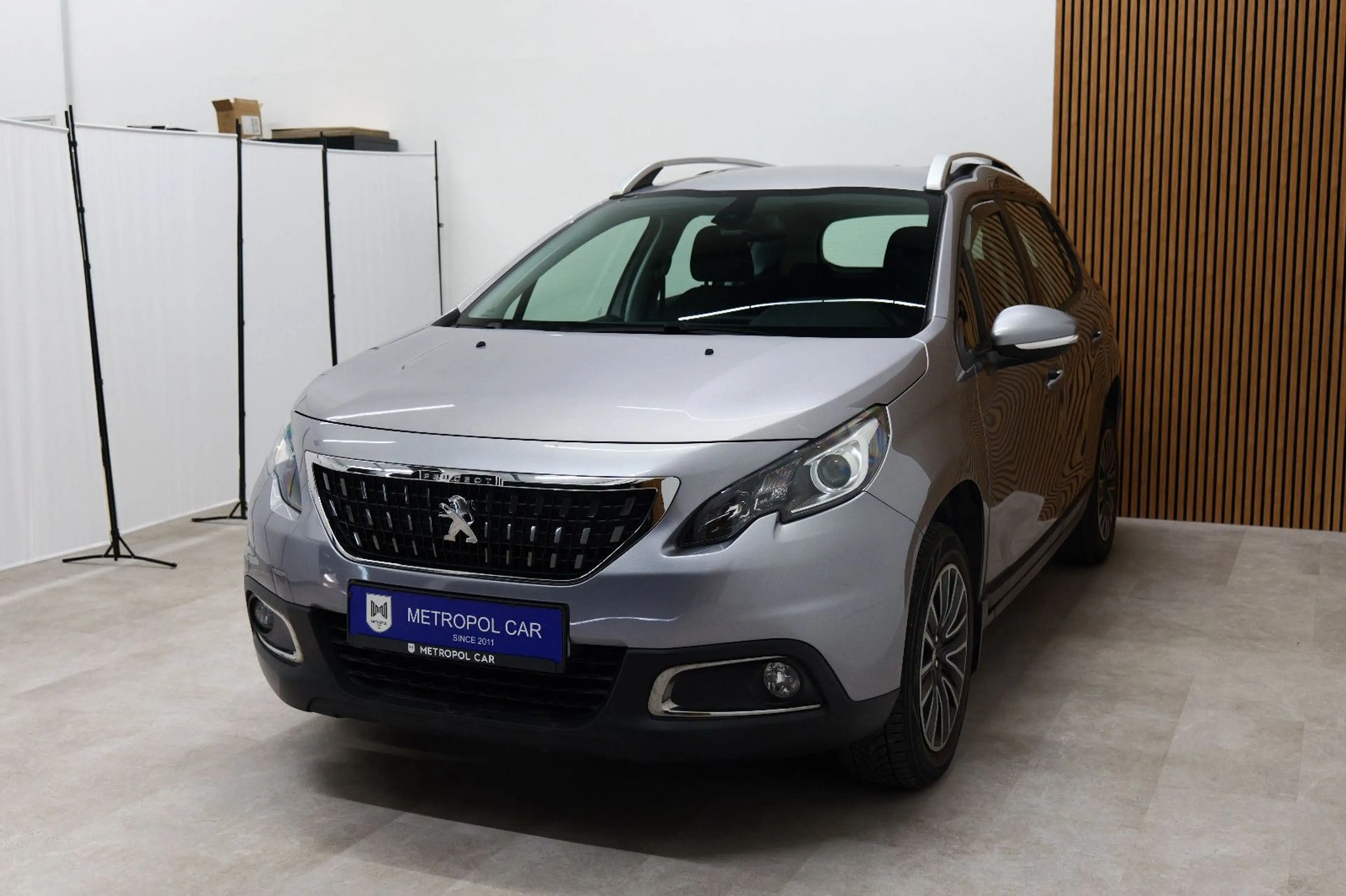 Peugeot 2008 1.2 Active Navi*Garantie*Finanzierung* — photo 6