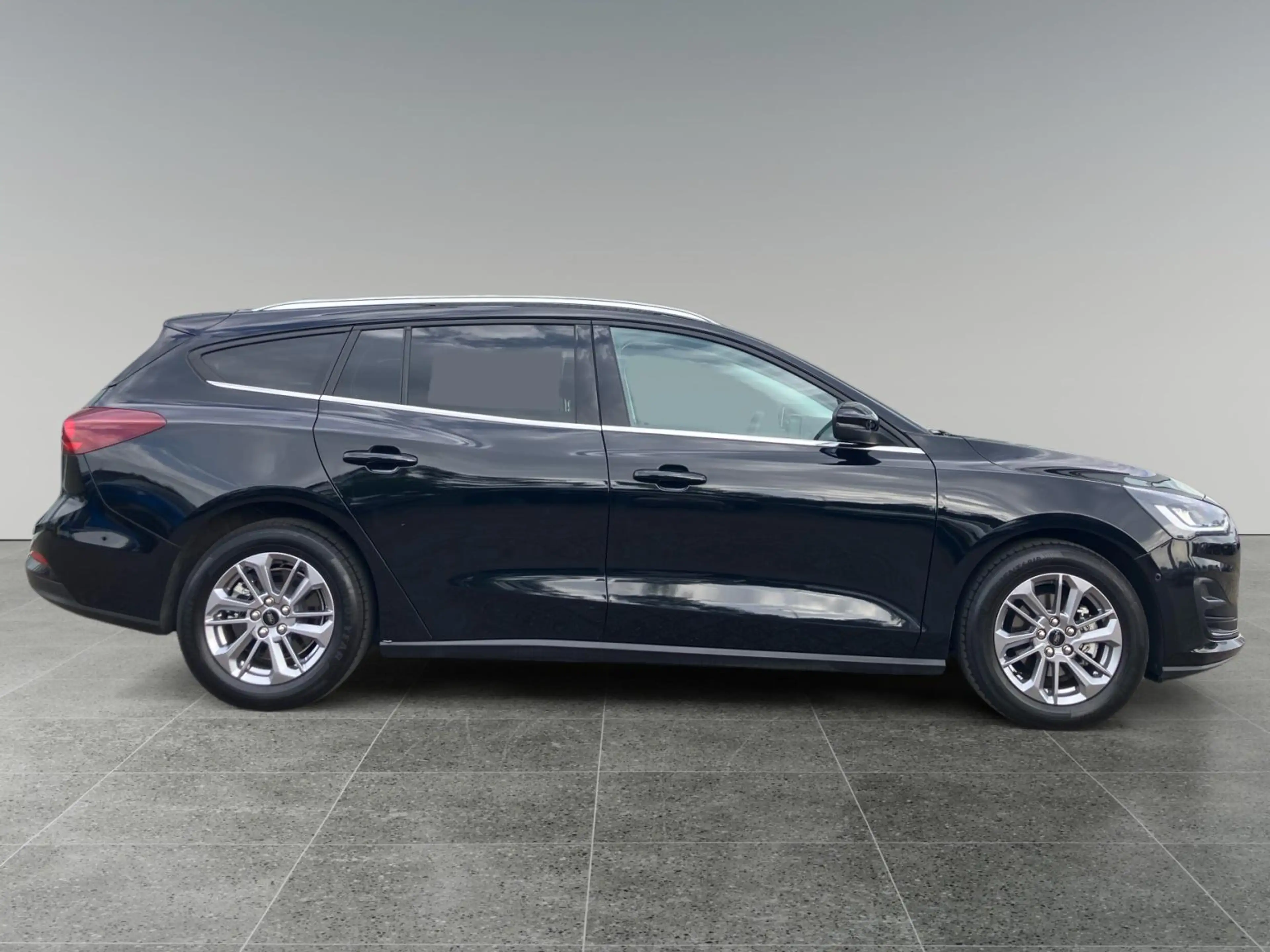 Ford Focus Wagon Titanium 1.0 EcoBoost Hybrid 125pk Winter pa — photo 7