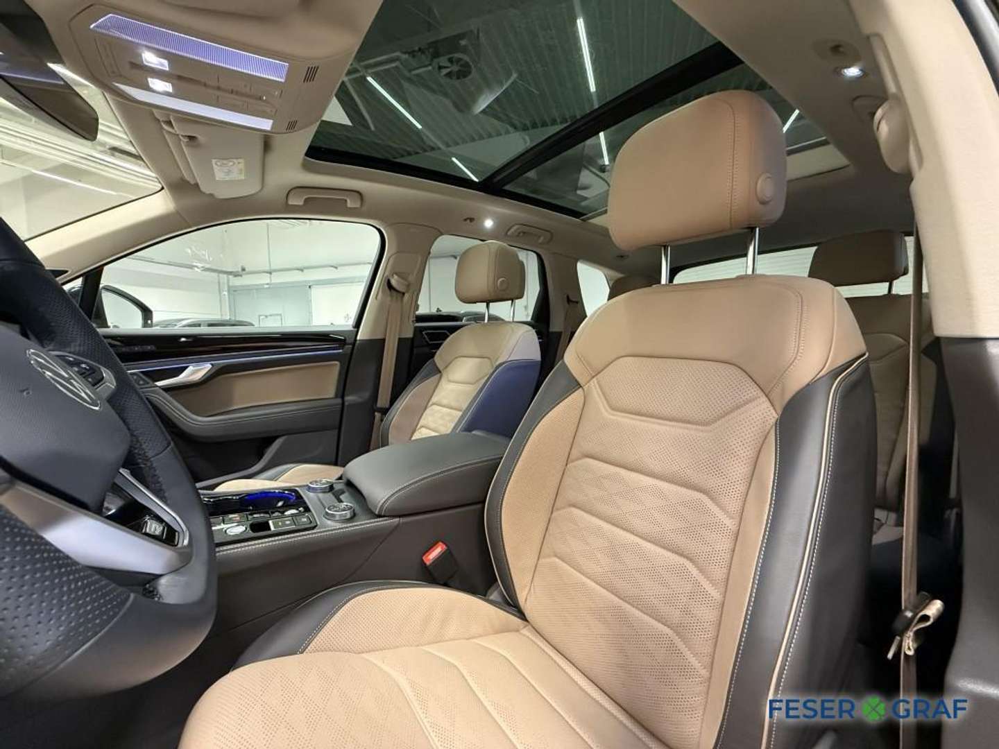 Volkswagen Touareg R-Line - 2025 - Joinsteer - #11