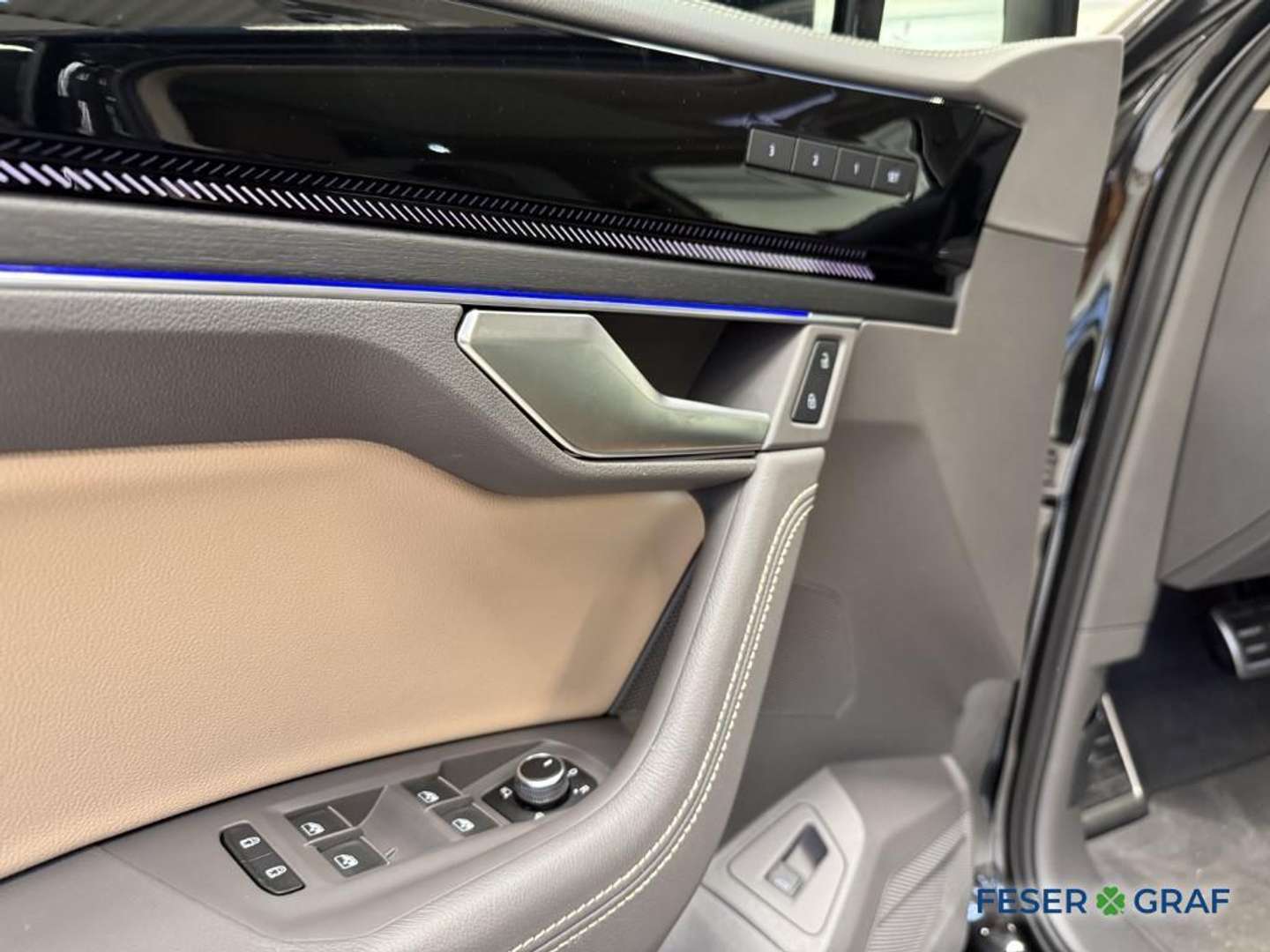 Volkswagen Touareg R-Line - 2025 - Joinsteer - #12