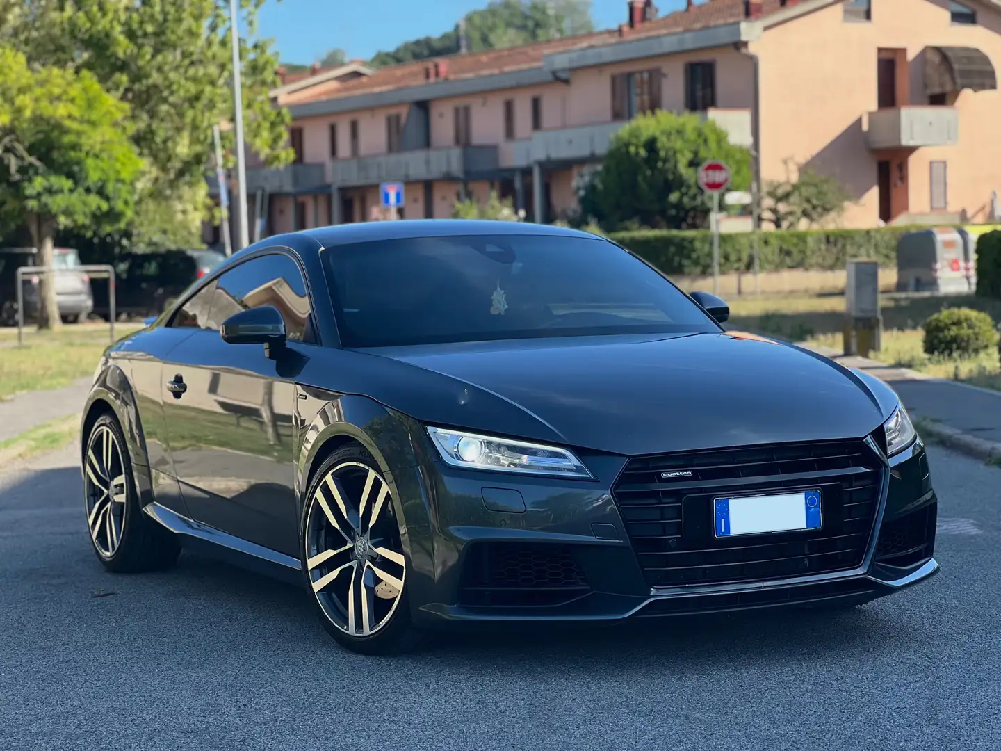 Audi TT 2.0 tfsi QUATTRO S line s-tronic - 1