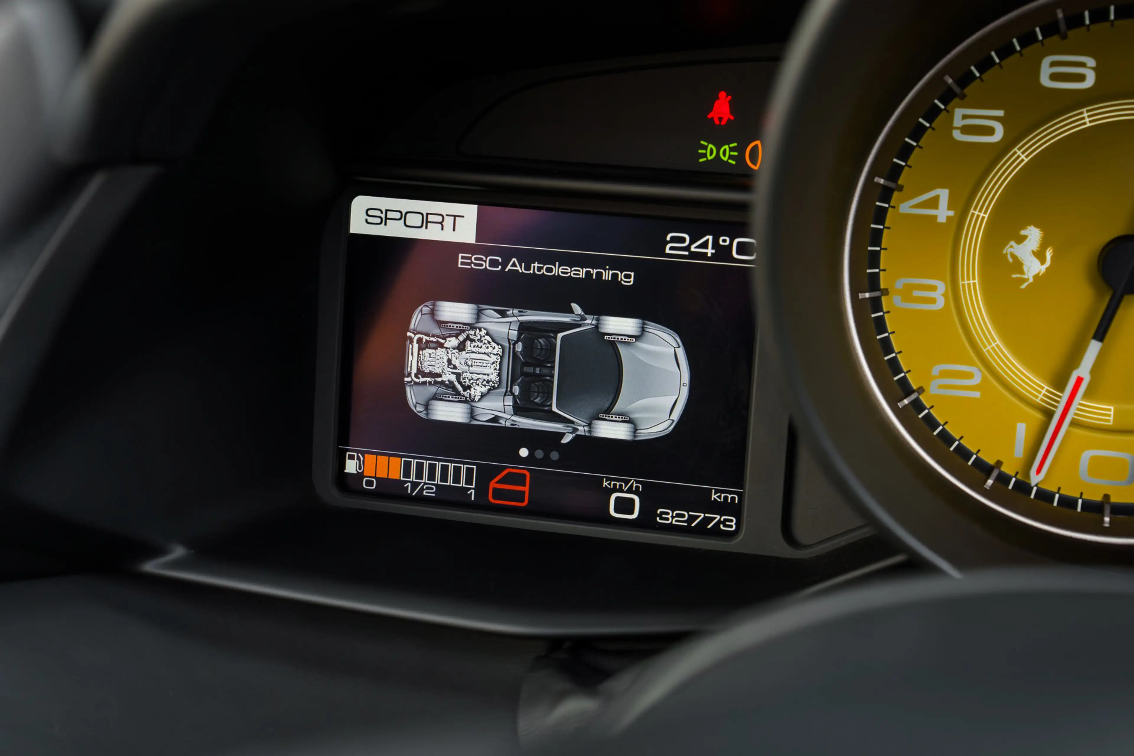 Ferrari 488 Spider - Blu Pozzi - Carbon Fibre - LED Steering w — photo 7
