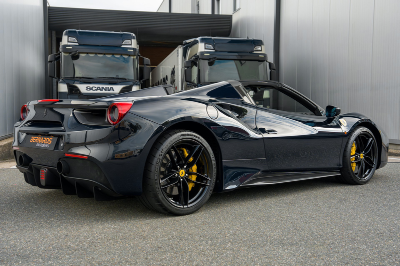 Ferrari 488 Spider - Blu Pozzi - Carbon Fibre - LED Steering w — photo 2