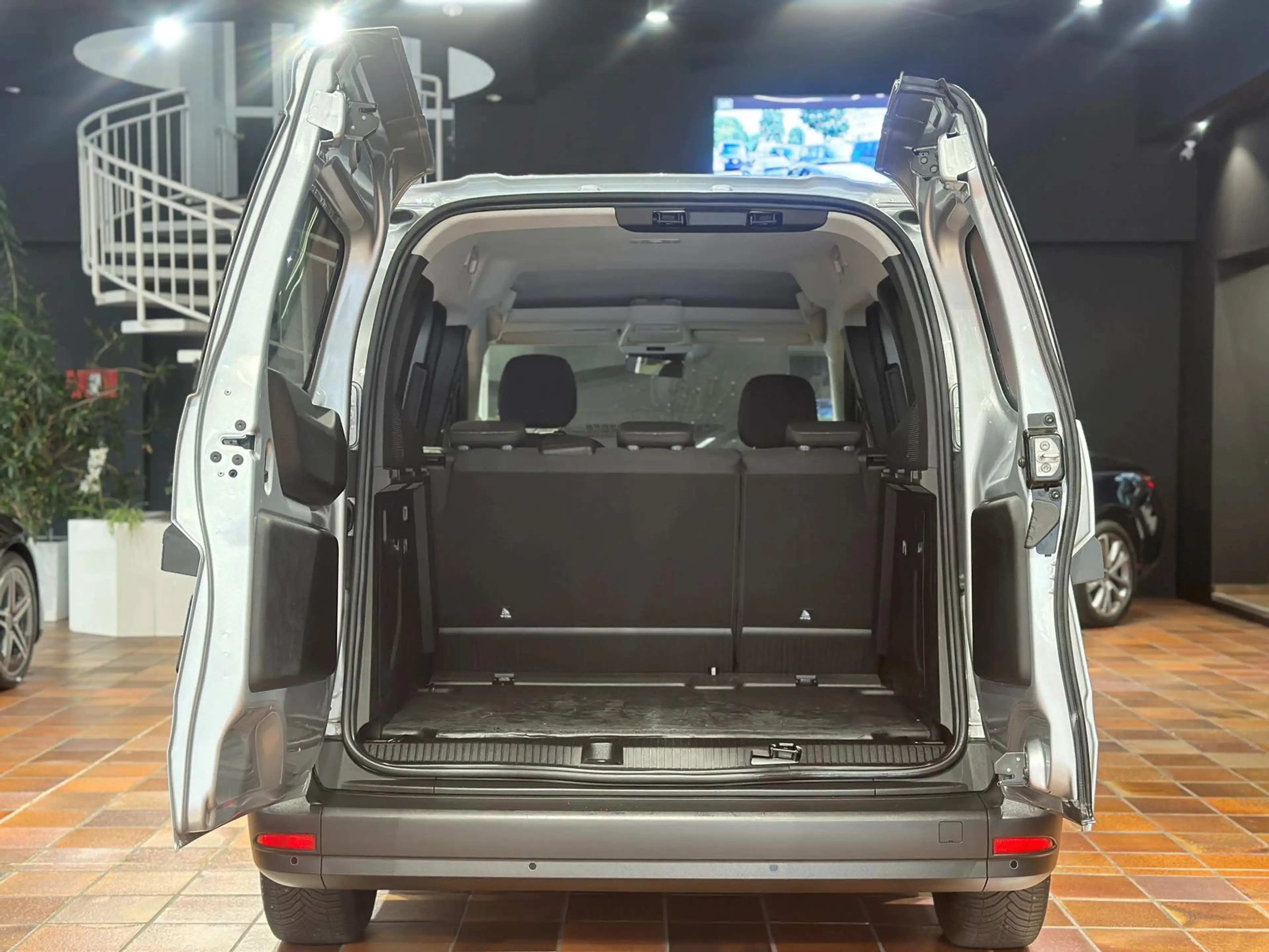 Mercedes-Benz Citan TOURER 110 CDI 5-SITZE 2x SCHIEBETÜR TEMPOMAT AHK- — photo 9