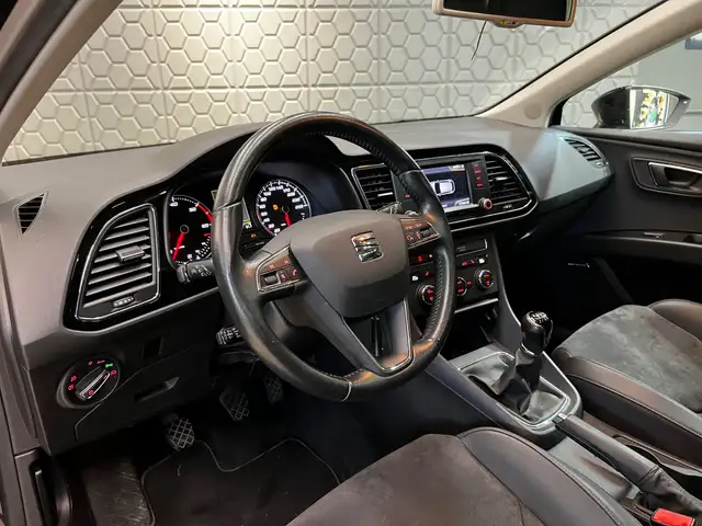 Seat Leon Leon view 15