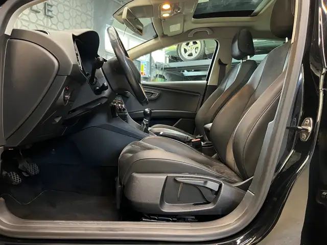 Seat Leon Leon view 14