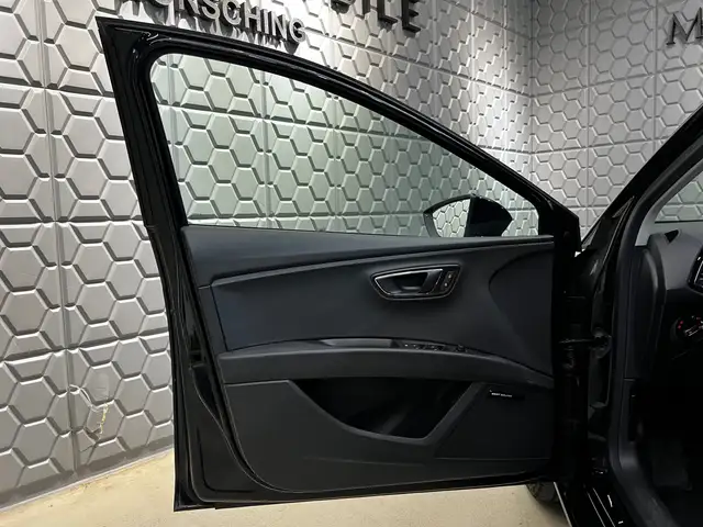 Seat Leon Leon view 11