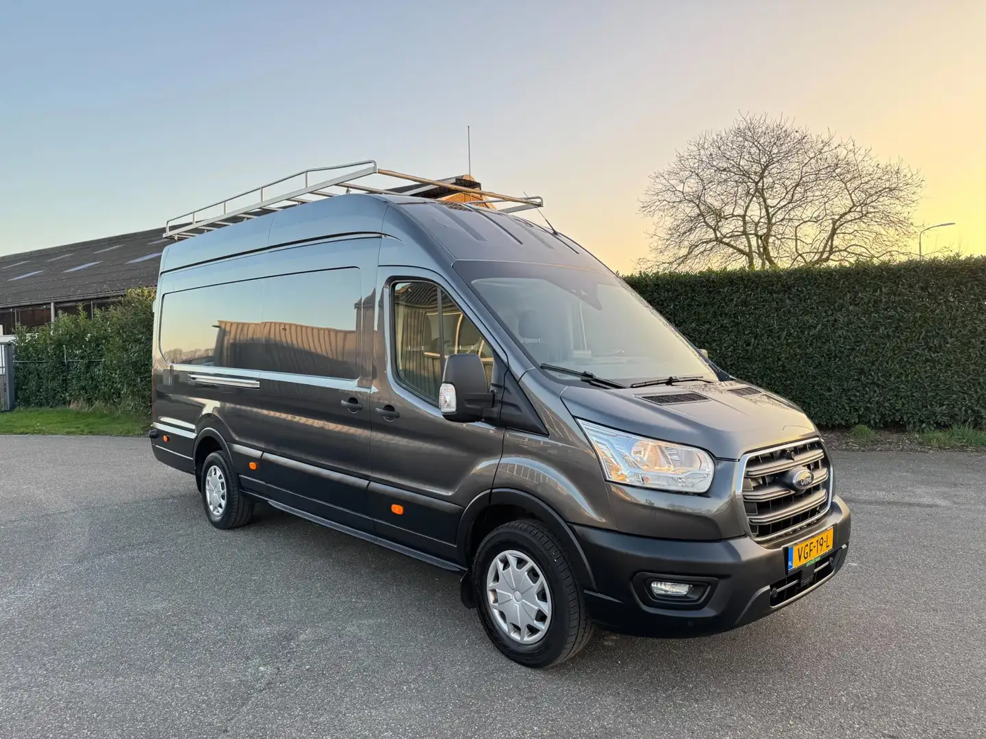 Ford Transit 2.0 TDCI 170PK L4H3 - AC - RWD - EURO 6 Grijs - 1