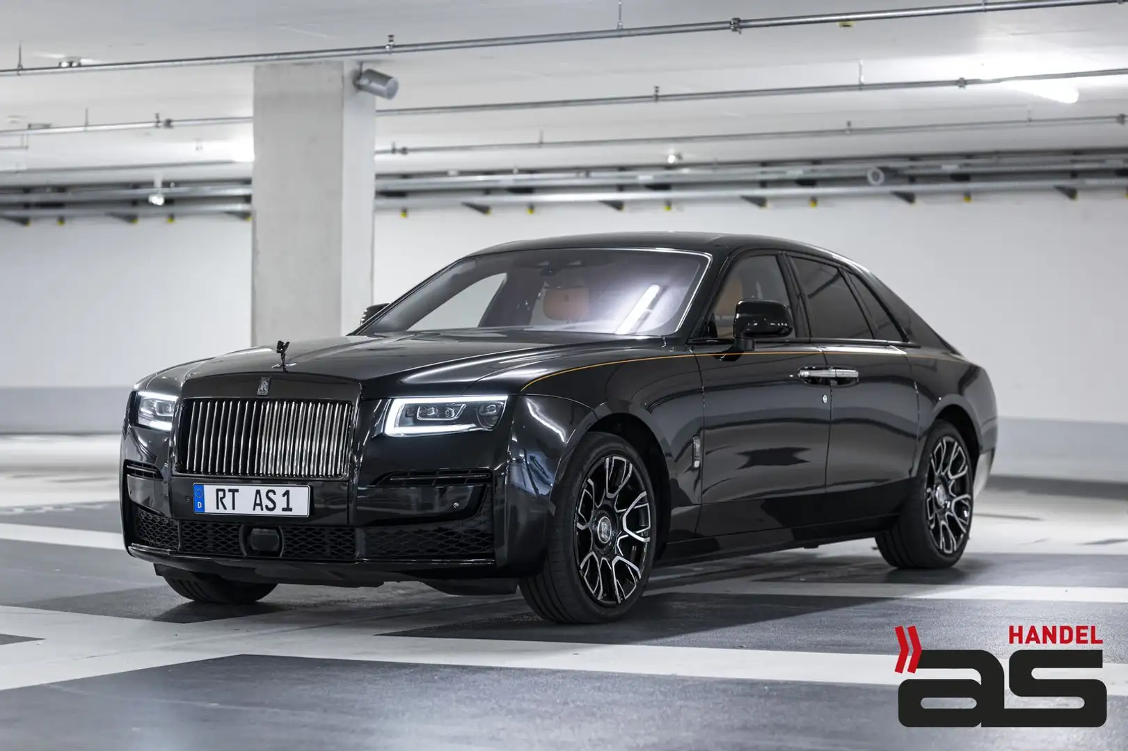 Rolls-Royce Ghost BlackBadge|StarRoof|Bespoke|TV|Table Schwarz - 1