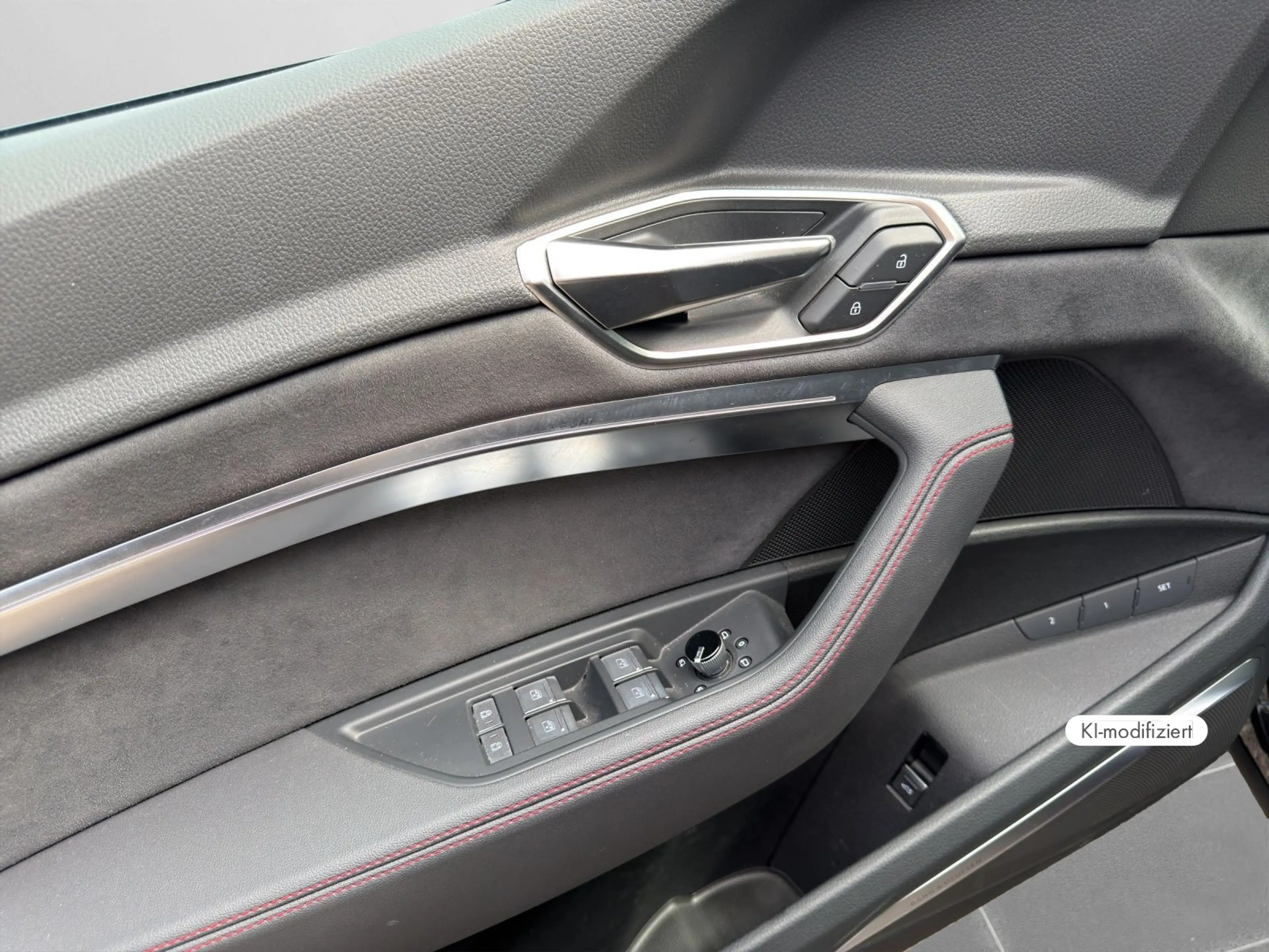 Audi Q8 e-tron 50 e-tron S line PANO AHK B& — photo 13