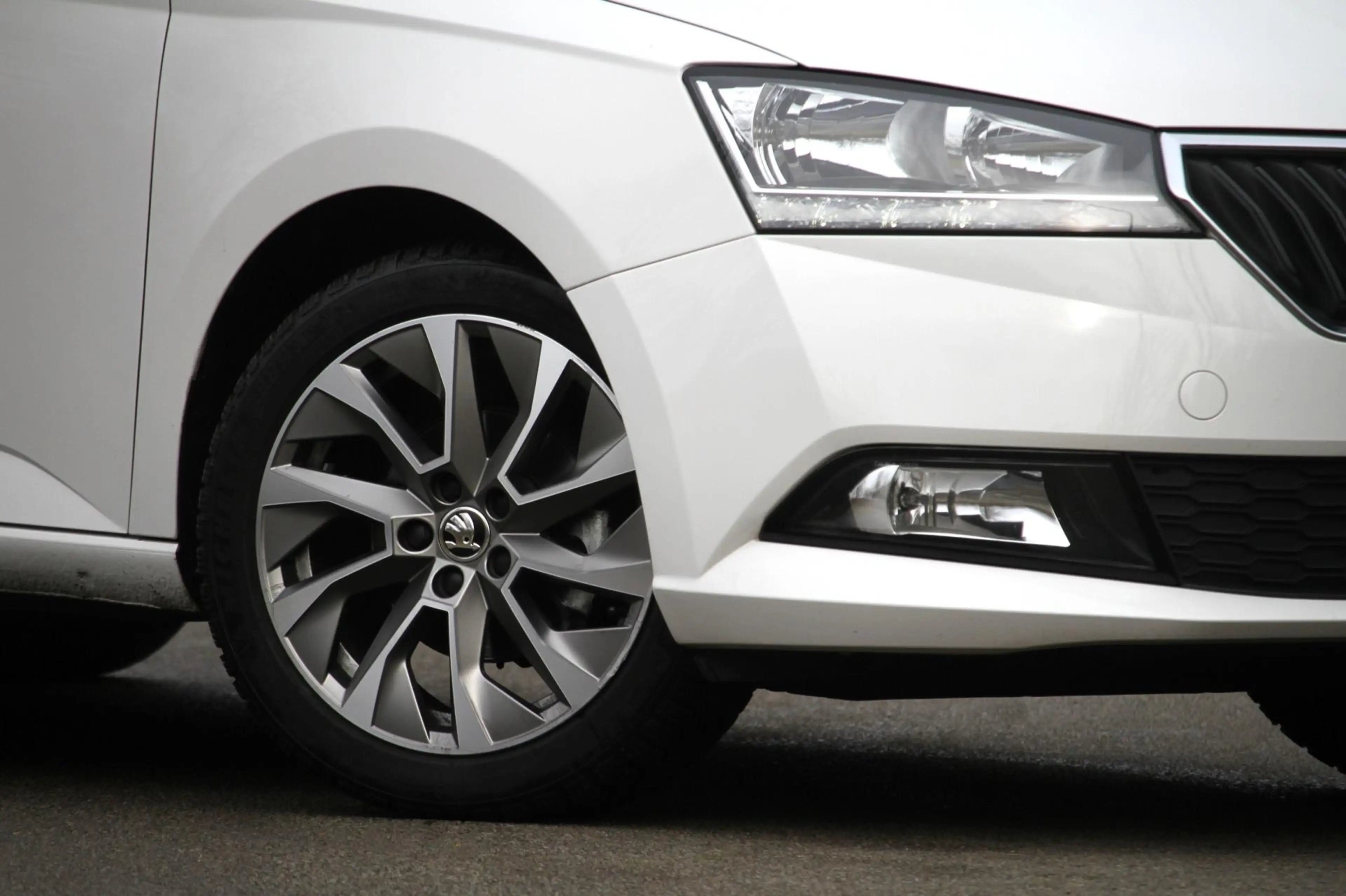 Skoda Fabia Combi 1.0 TSI Business Edition Apple-Carplay en An — photo 11
