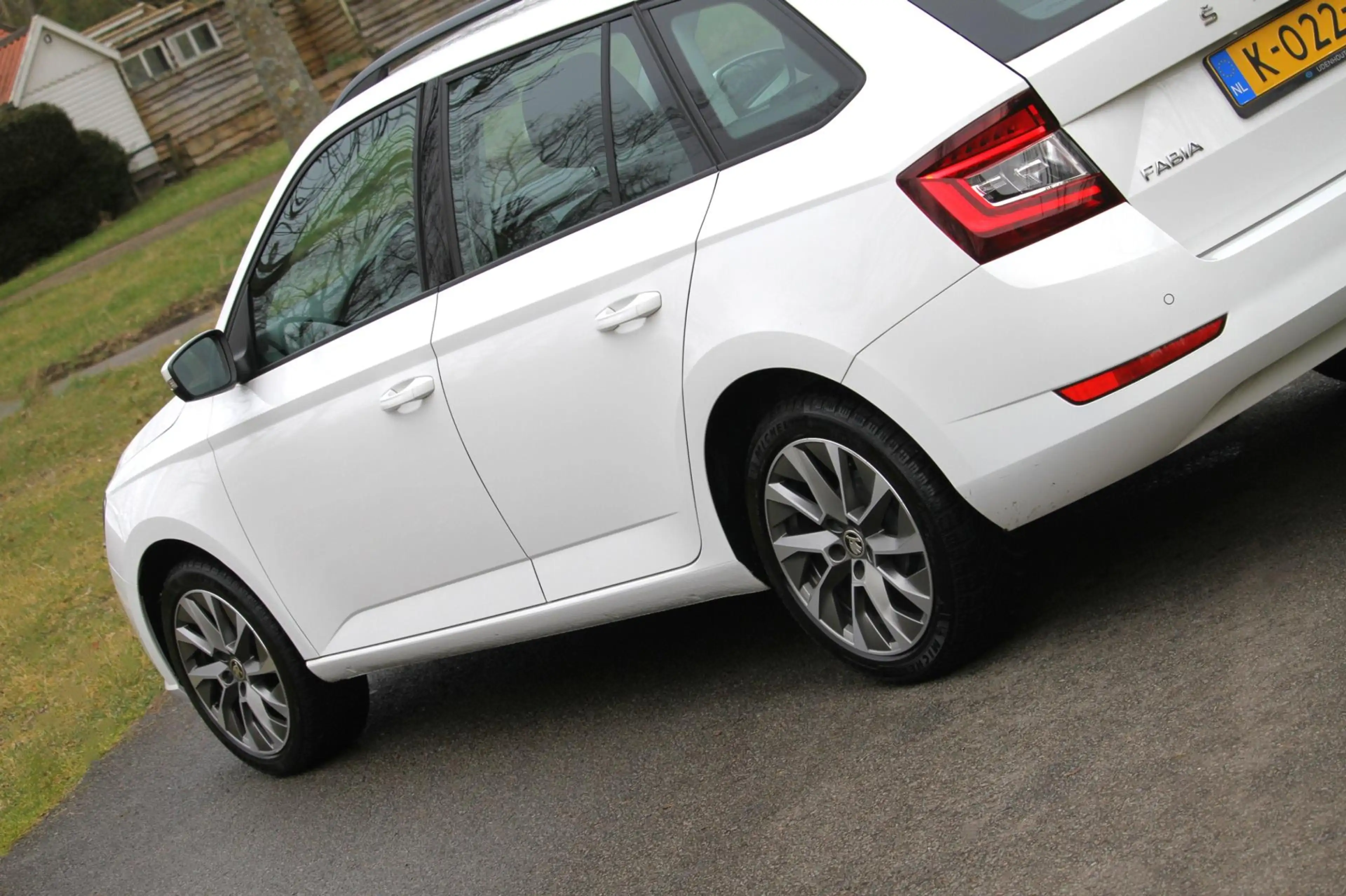 Skoda Fabia Combi 1.0 TSI Business Edition Apple-Carplay en An — photo 9