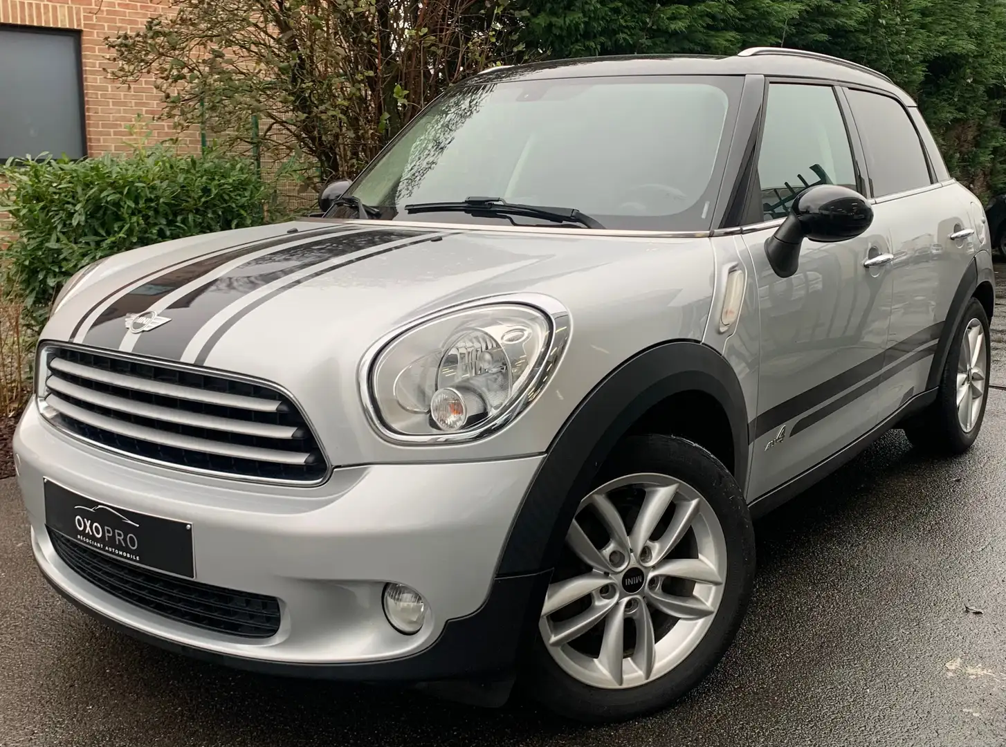 MINI Cooper D Countryman 1.6D ALL4 4x4 / Clim Auto / Cruise / Carbone / PDC Gri - 1