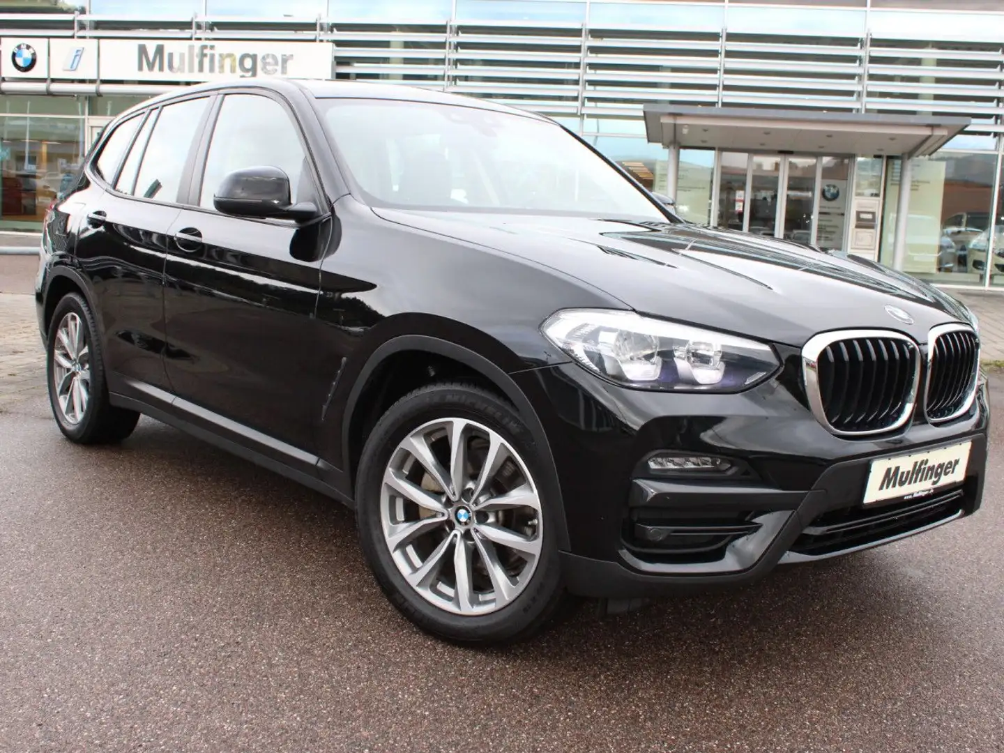 BMW X3 xDr. 20d Advantage LivePlus Pano HiFi AHK M-Len Schwarz - 2