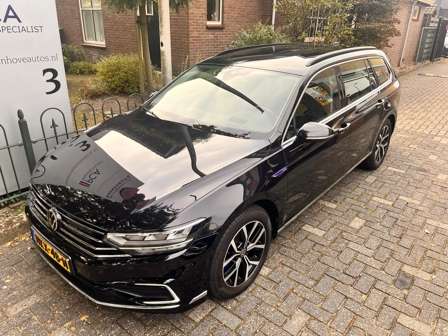 Volkswagen Passat Variant 1.4 TSI PHEV GTE Business Schwarz - 2