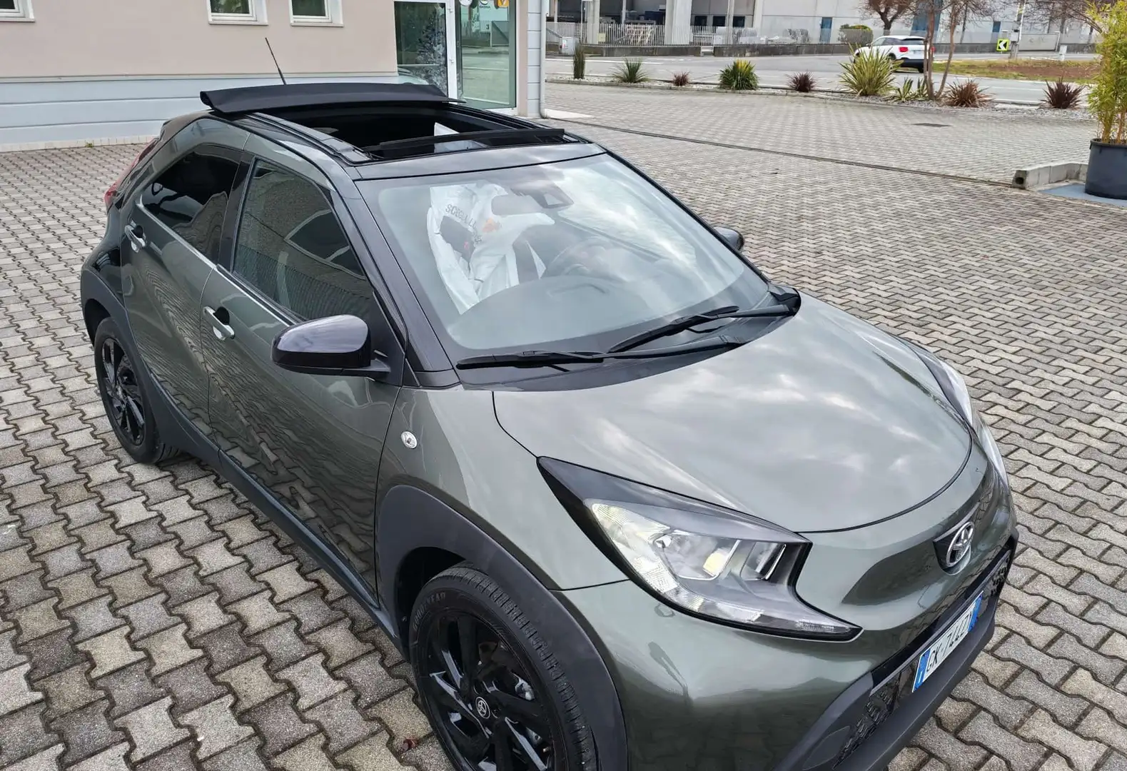 Toyota Aygo Aygo X Air X 1.0  Air 72cv Verde - 2