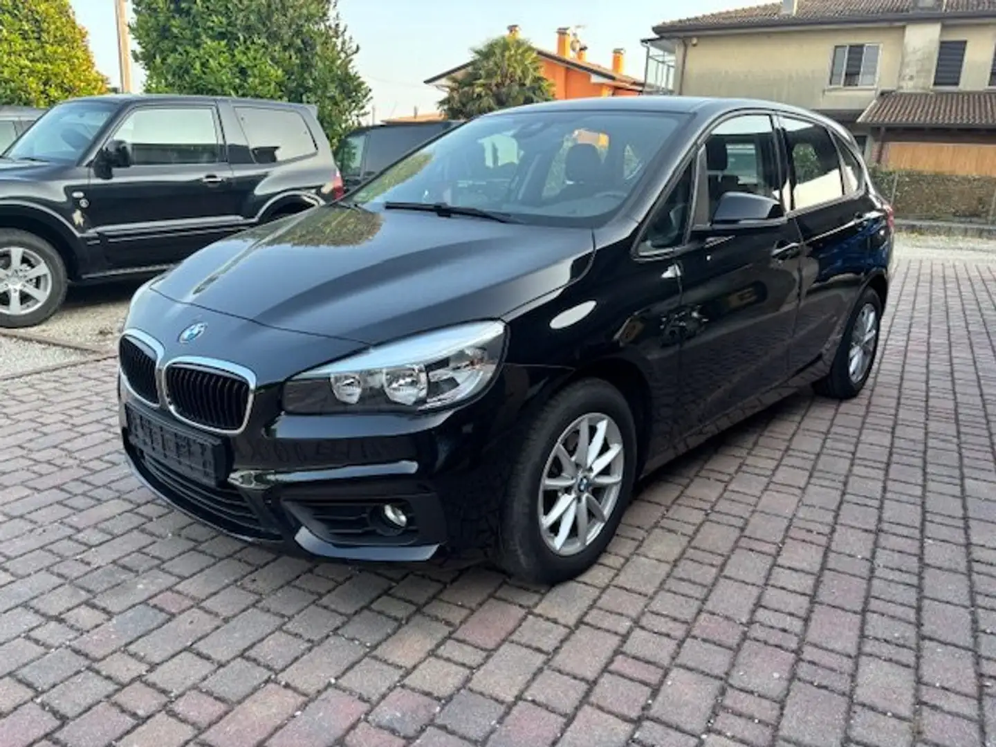BMW 216 216i Active Tourer Luxury Nero - 2