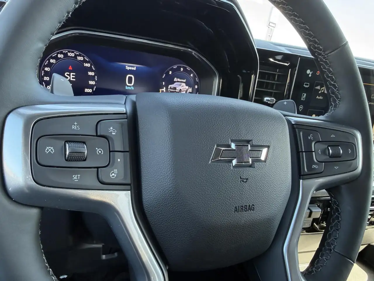Chevrolet Silverado 1500 снимка Chevrolet Silverado 1500